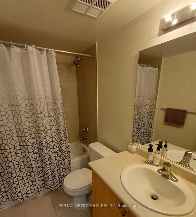 45 Cedarcroft Blvd #12, Toronto 5