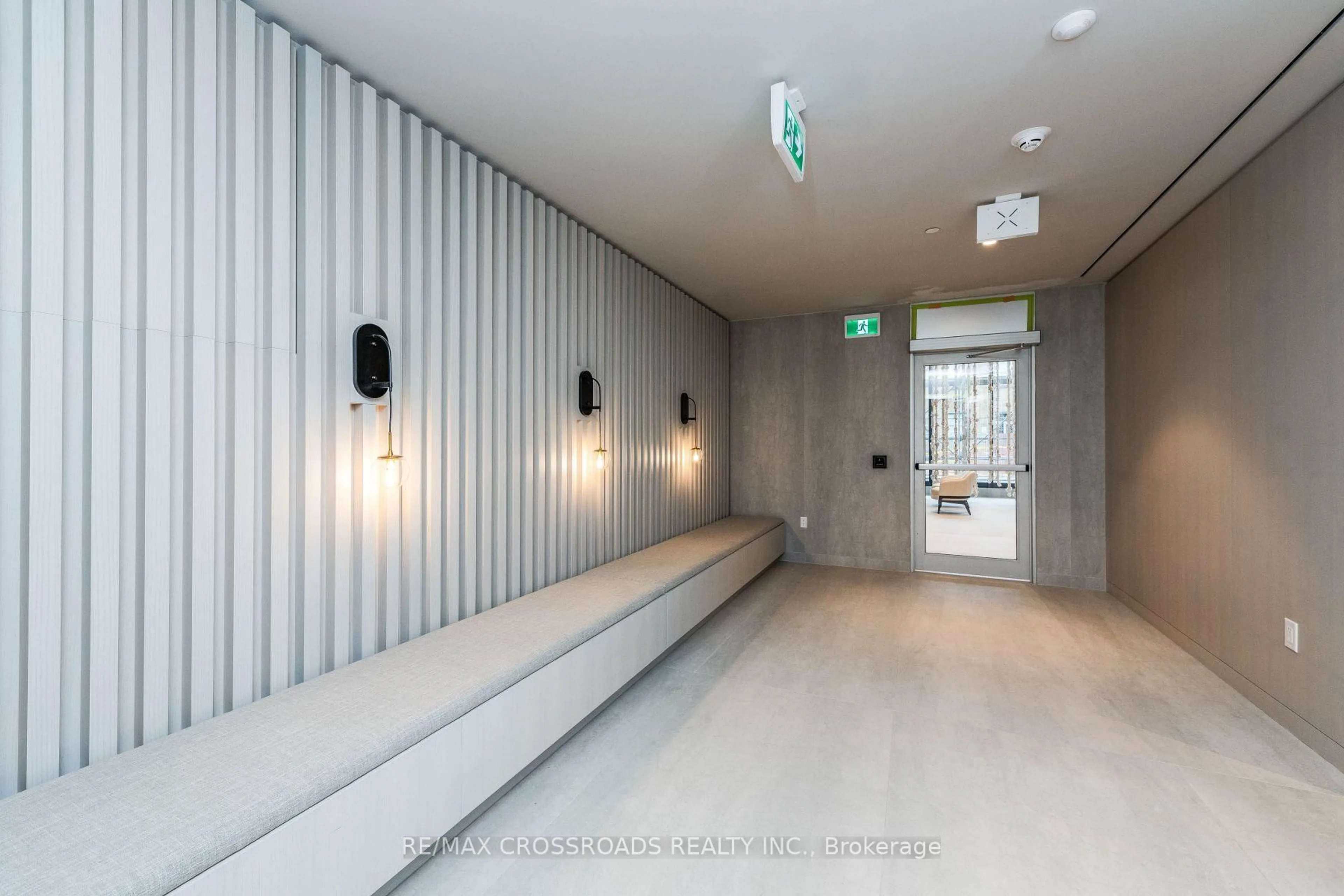 Indoor foyer for 55 Cooper St #2507, Toronto Ontario M5E 0G1