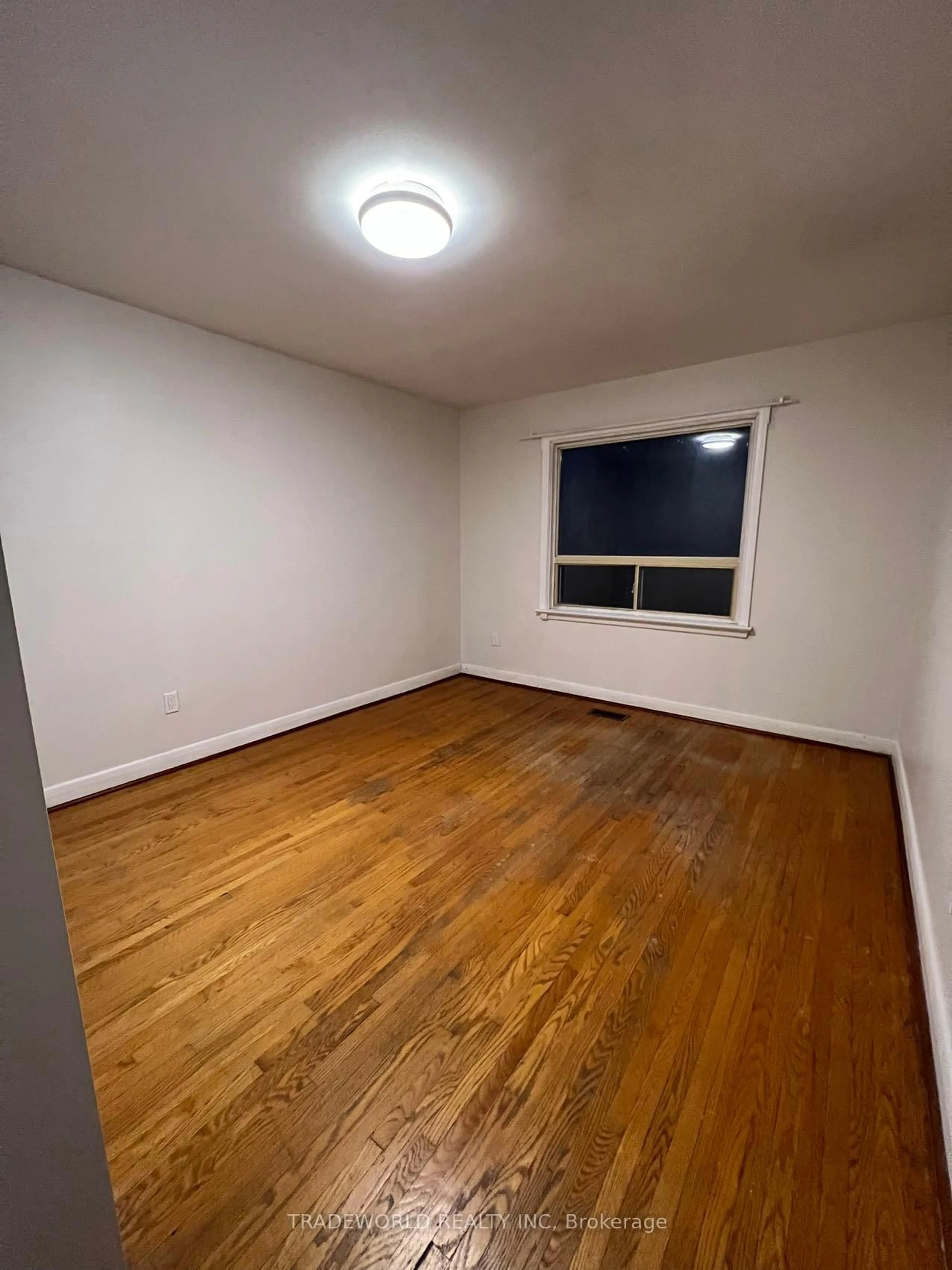 A pic of a room for 25 Linelle St, Toronto Ontario M2N 2J4