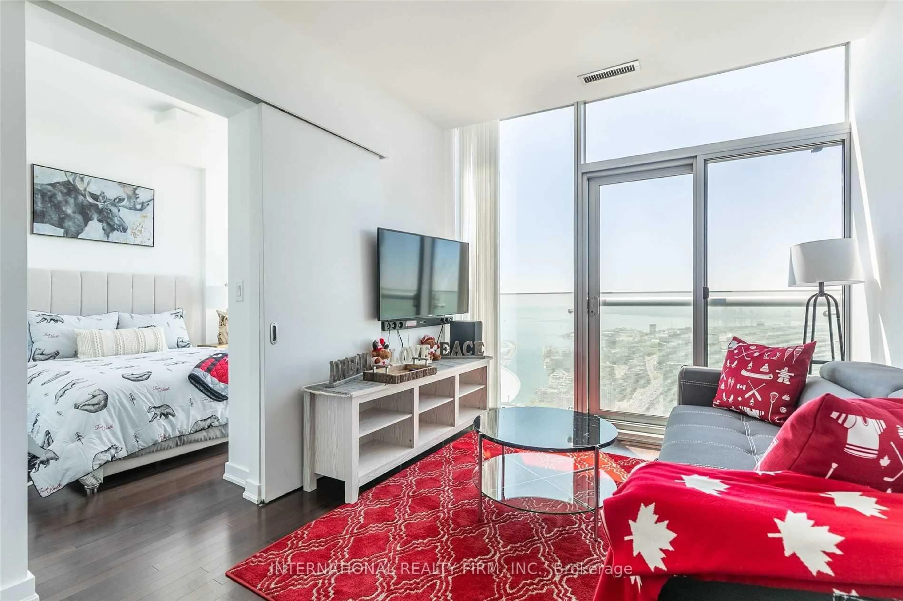 Unknown for 14 York St #6707, Toronto Ontario M5J 2Z2