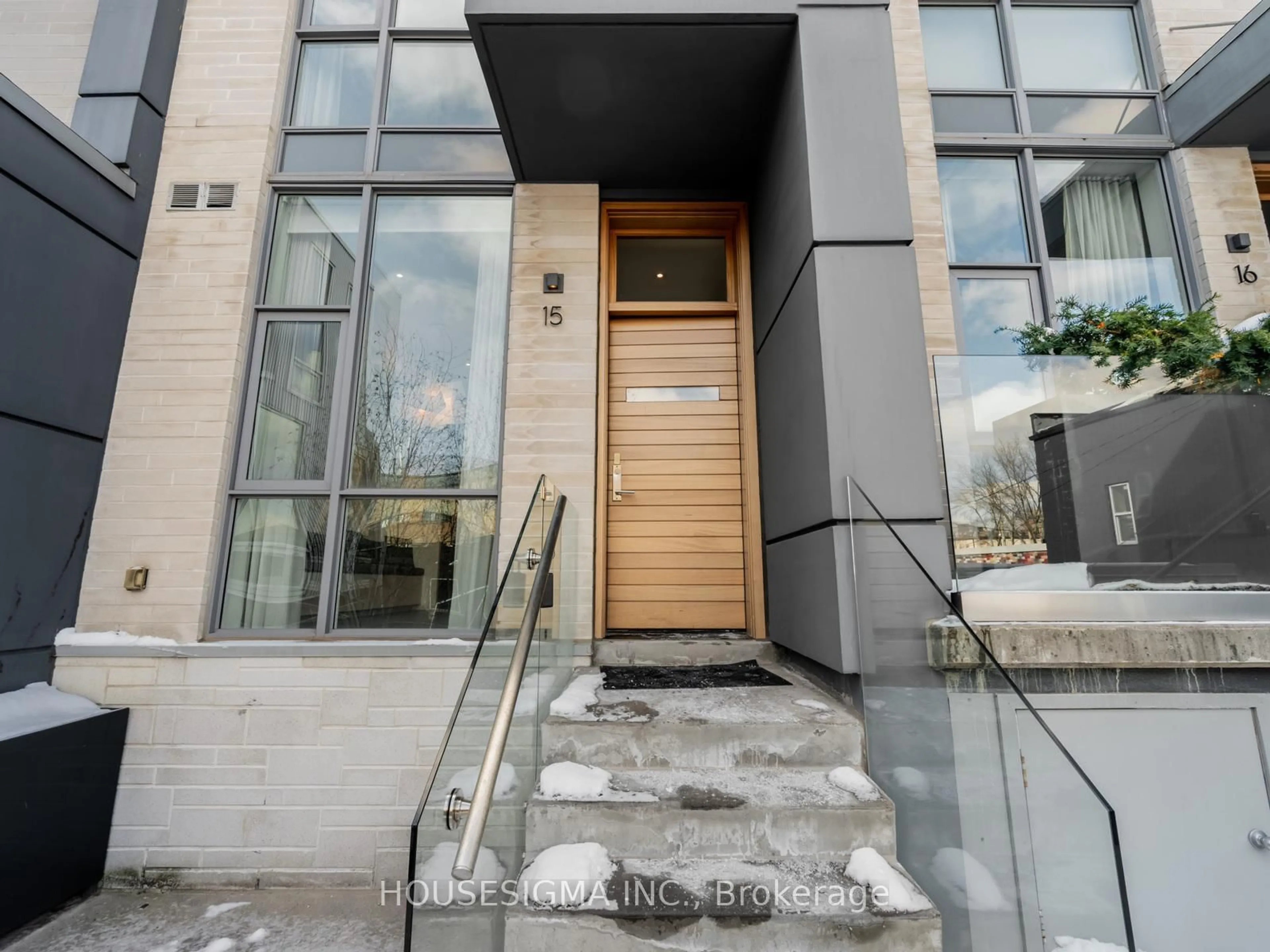 Unknown for 850 Richmond St #15, Toronto Ontario M6J 1C9