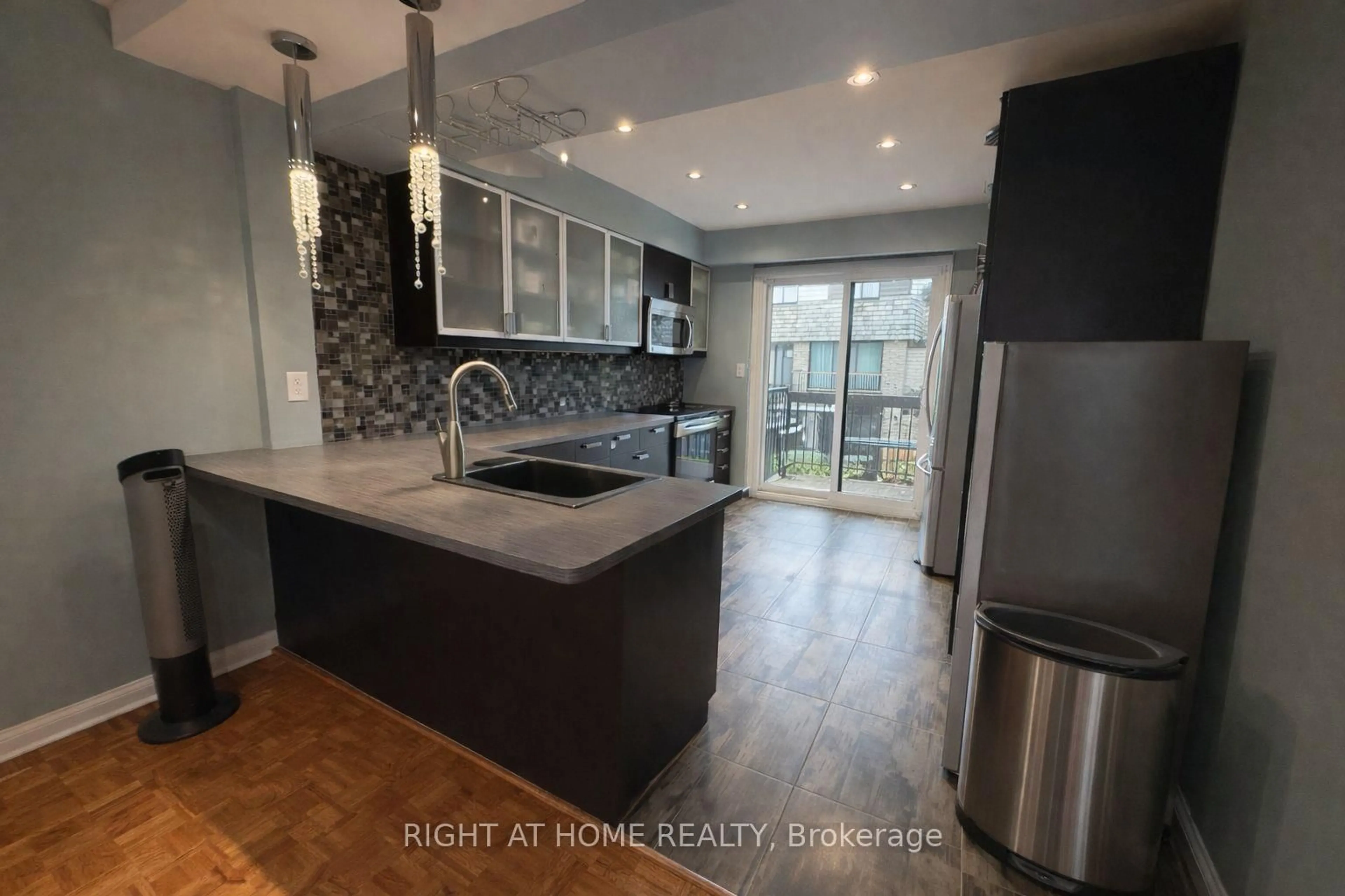 Open concept kitchen, unknown for 6 Glade Carse Way #22, Toronto Ontario M2R 3H1