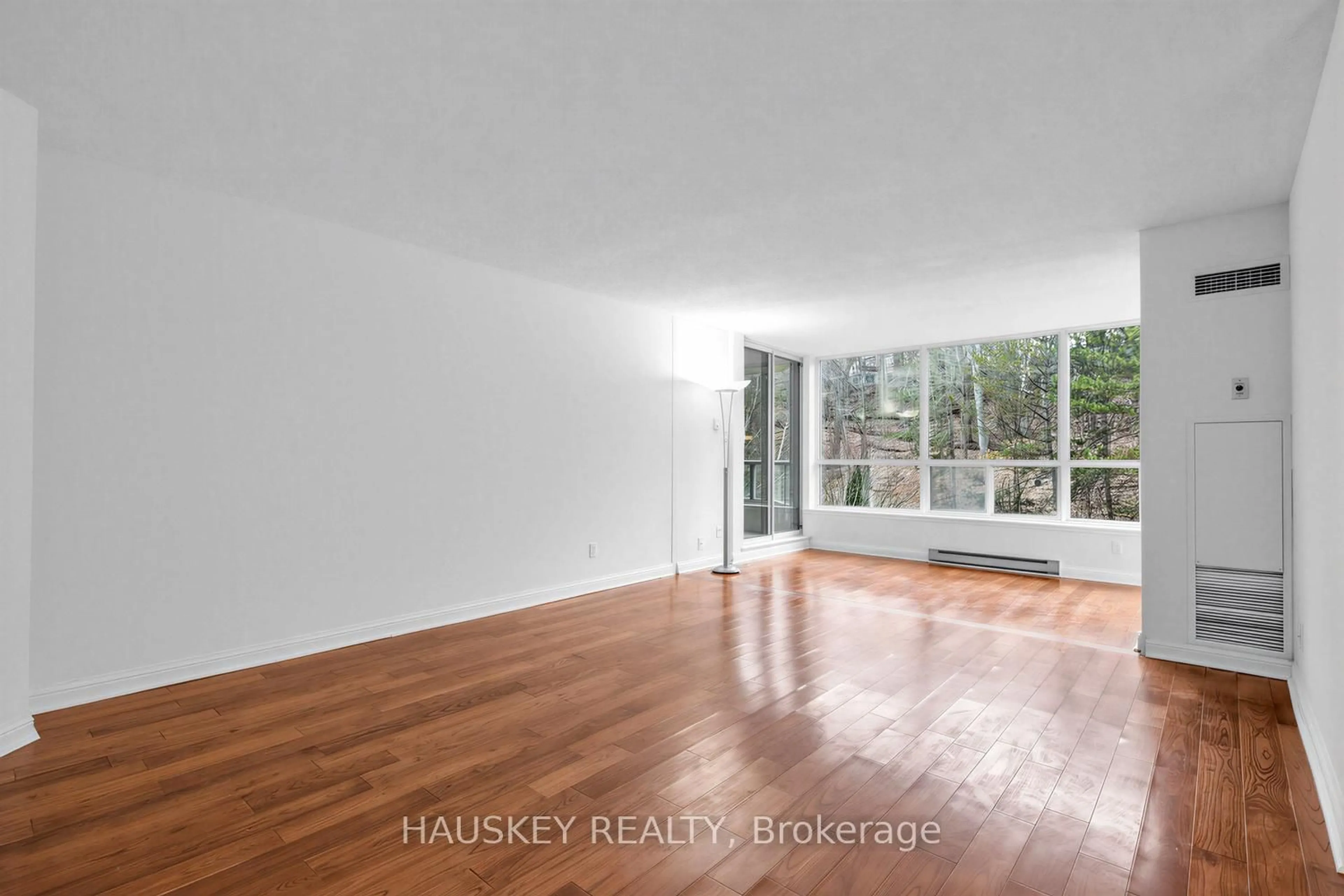A pic of a room for 3800 Yonge St #402, Toronto Ontario M4N 3P7