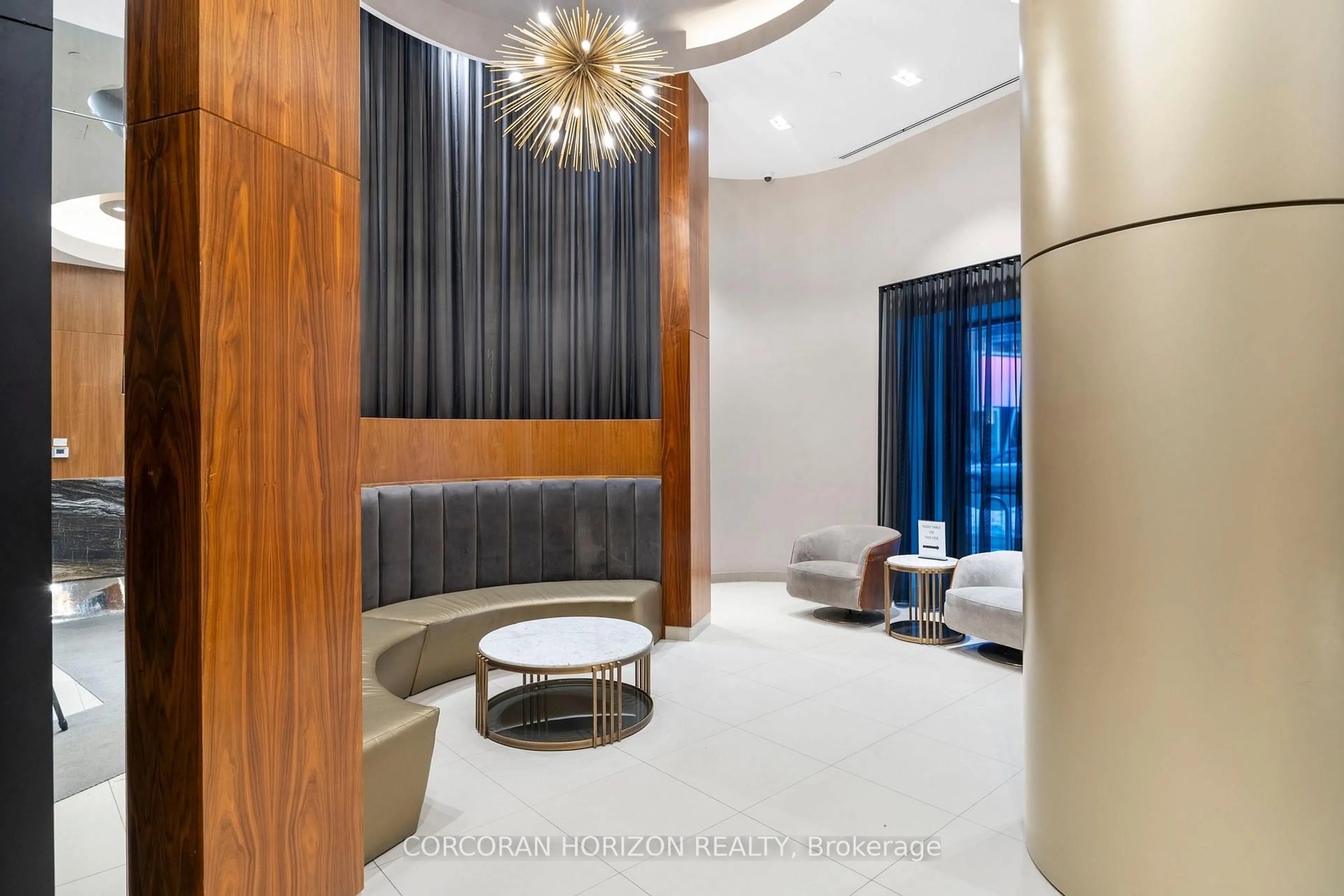 Indoor foyer for 99 John St #210, Toronto Ontario M5V 0S6