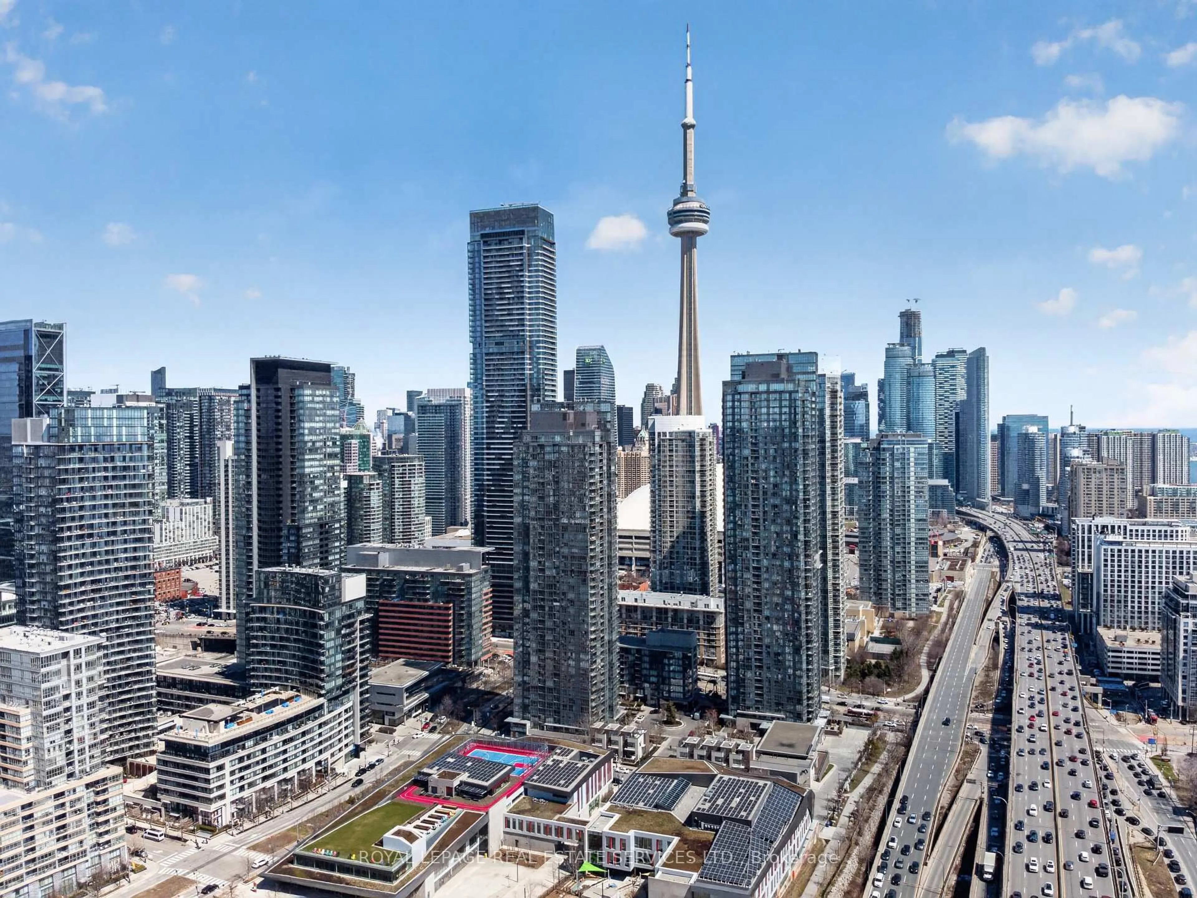 A pic from outside/outdoor area/front of a property/back of a property/a pic from drone, city buildings view from balcony for 15 Brunel Crt #623, Toronto Ontario M5V 3Y6