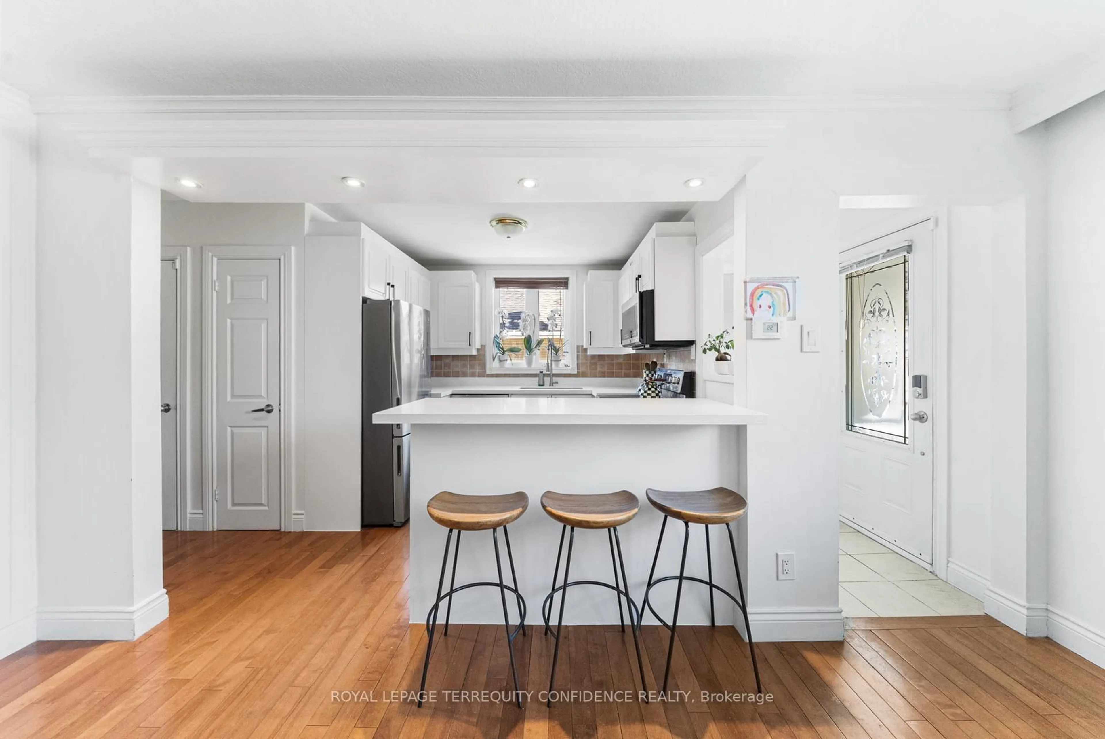 Open concept kitchen, unknown for 69 Nipigon Ave, Toronto Ontario M2M 2V9