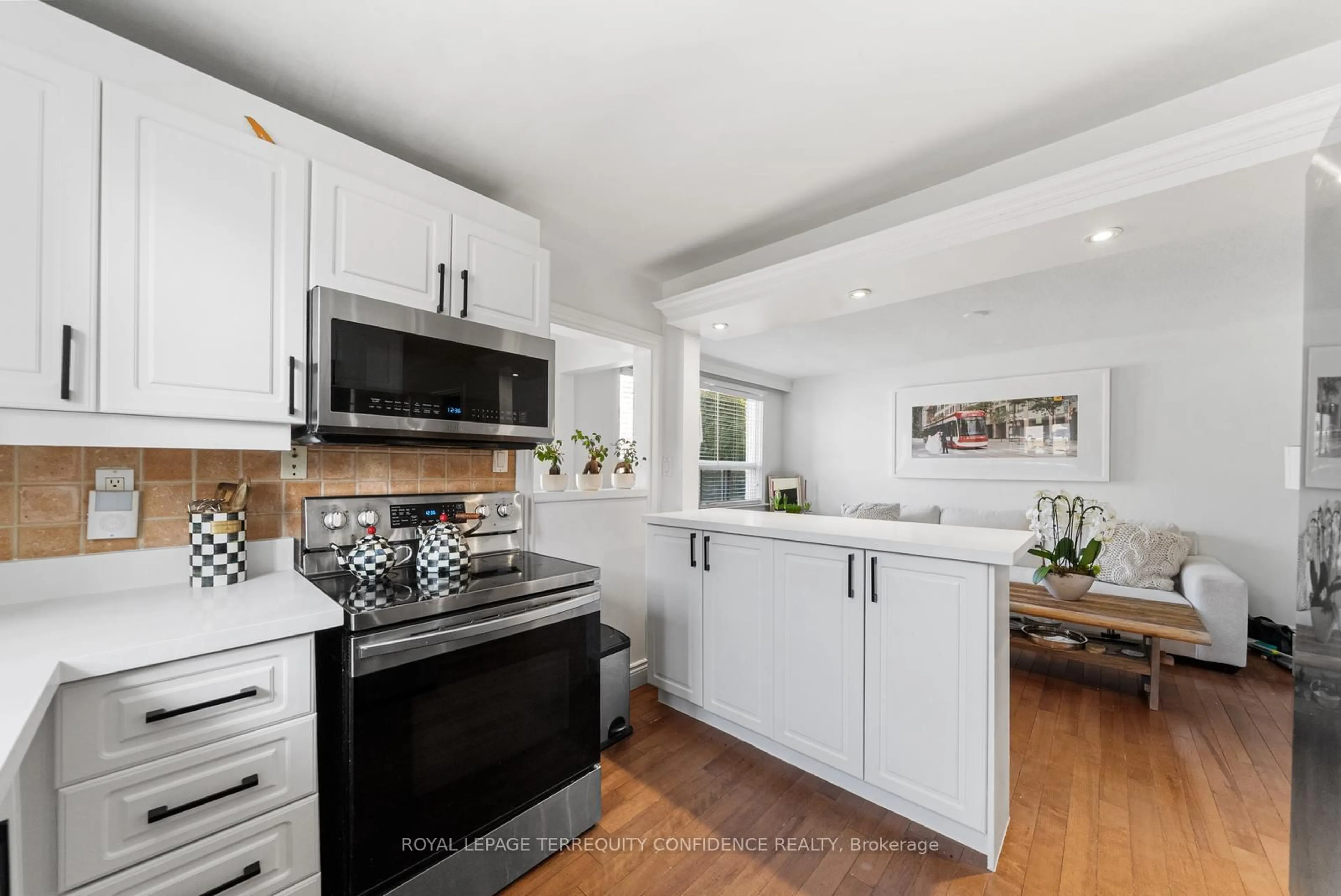 Open concept kitchen, unknown for 69 Nipigon Ave, Toronto Ontario M2M 2V9