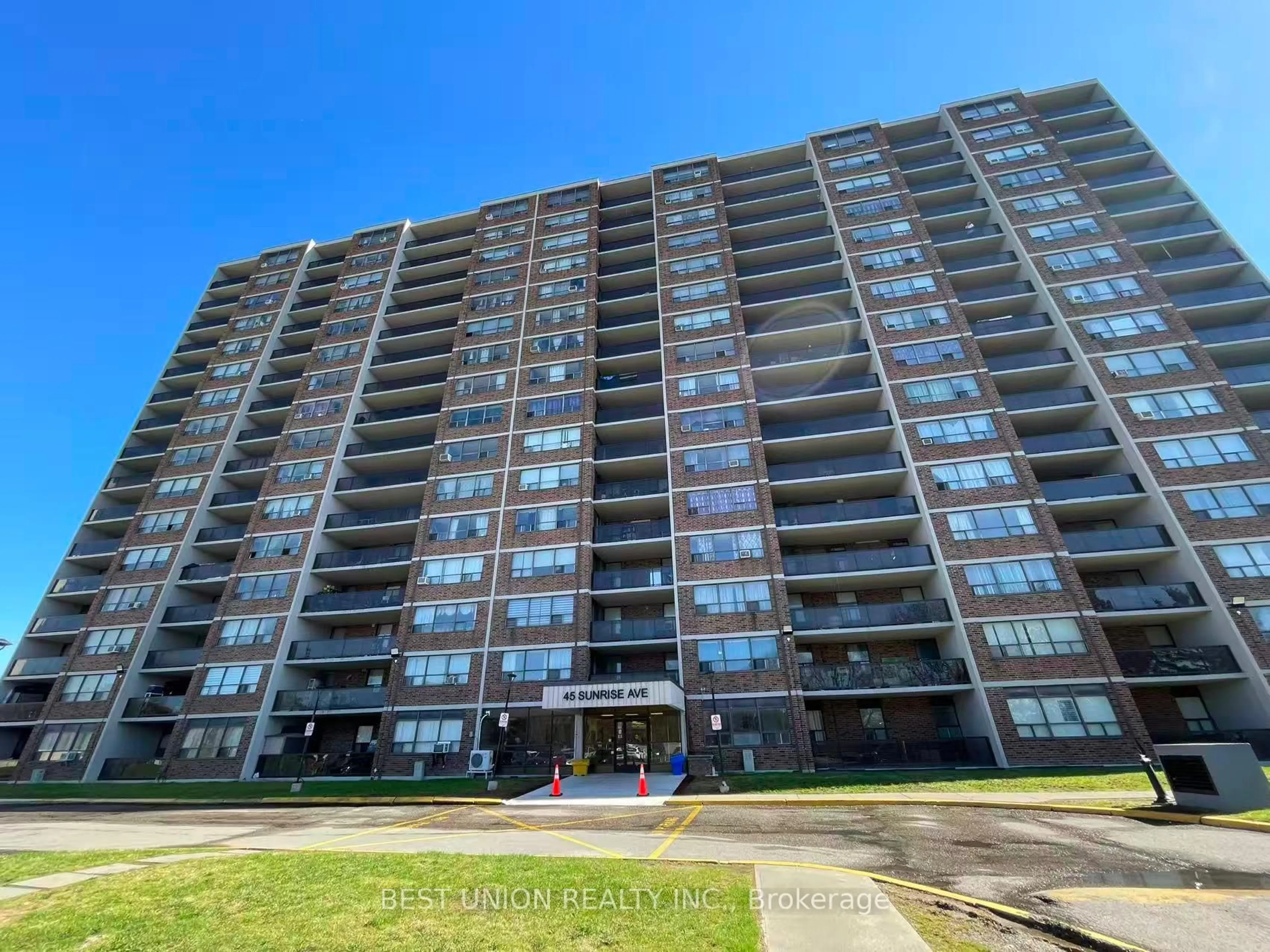 A pic from outside/outdoor area/front of a property/back of a property/a pic from drone, building for 45 Sunrise Ave #1705, Toronto Ontario M4A 2S3