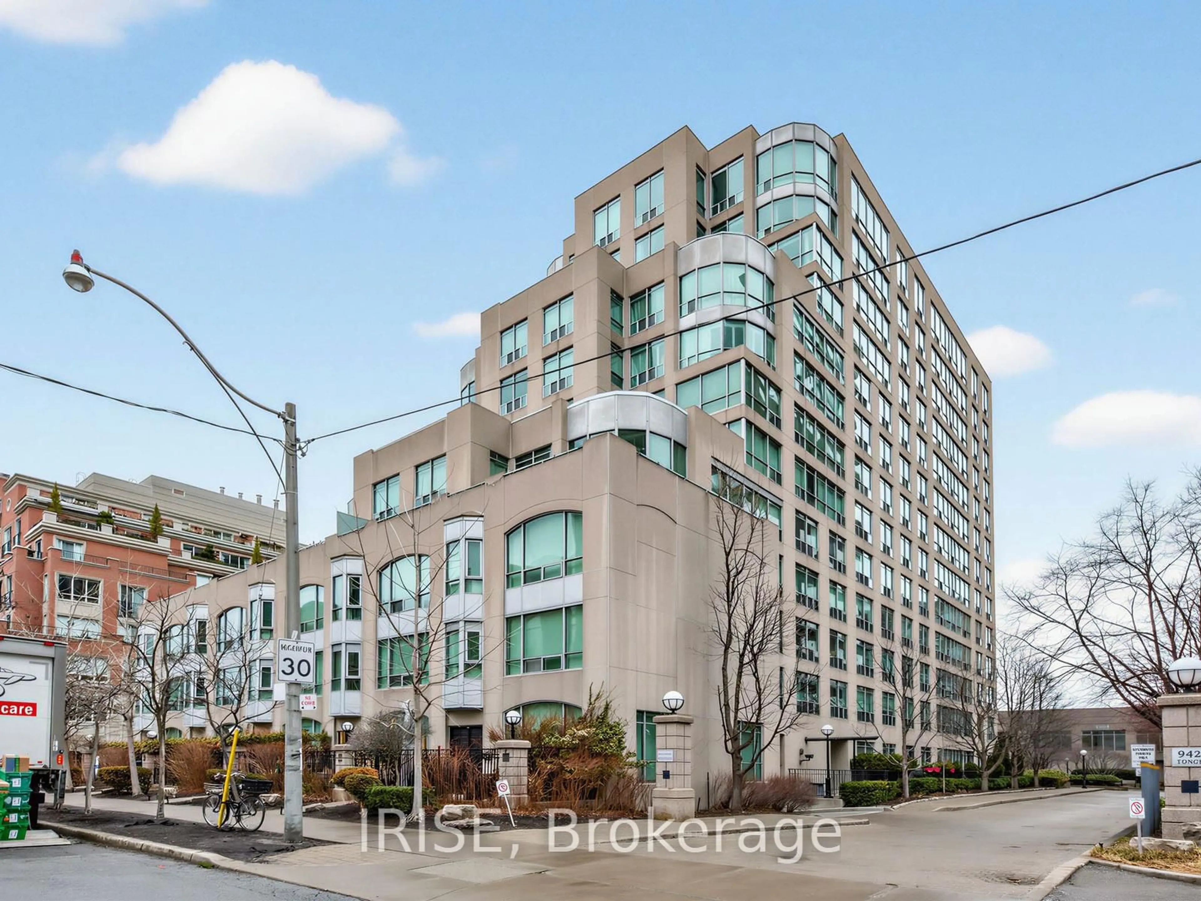 Unknown for 942 Yonge St #224, Toronto Ontario M4W 3S8
