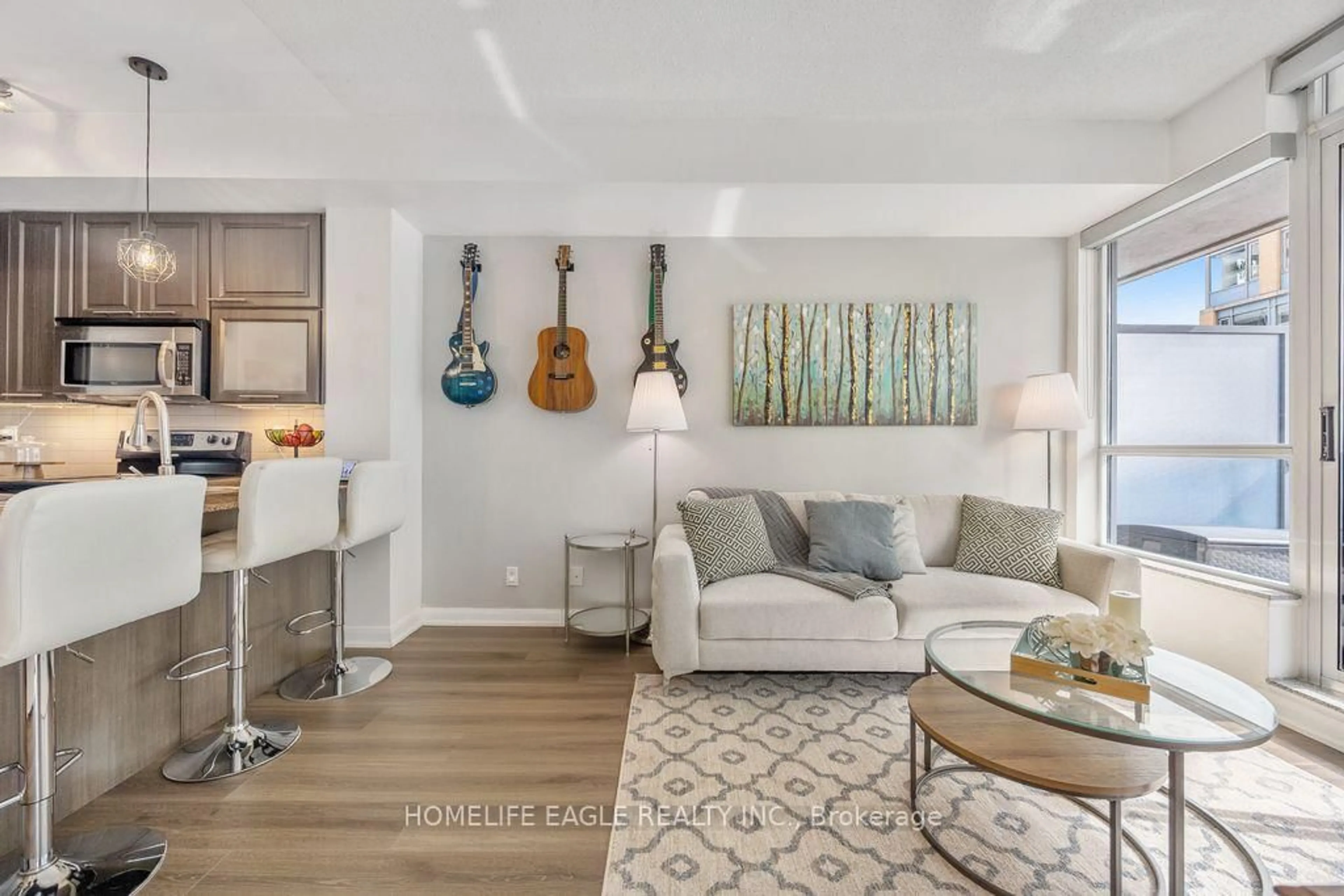 Living room with furniture, unknown for 500 Sherbourne St #606, Toronto Ontario M4X 1L1