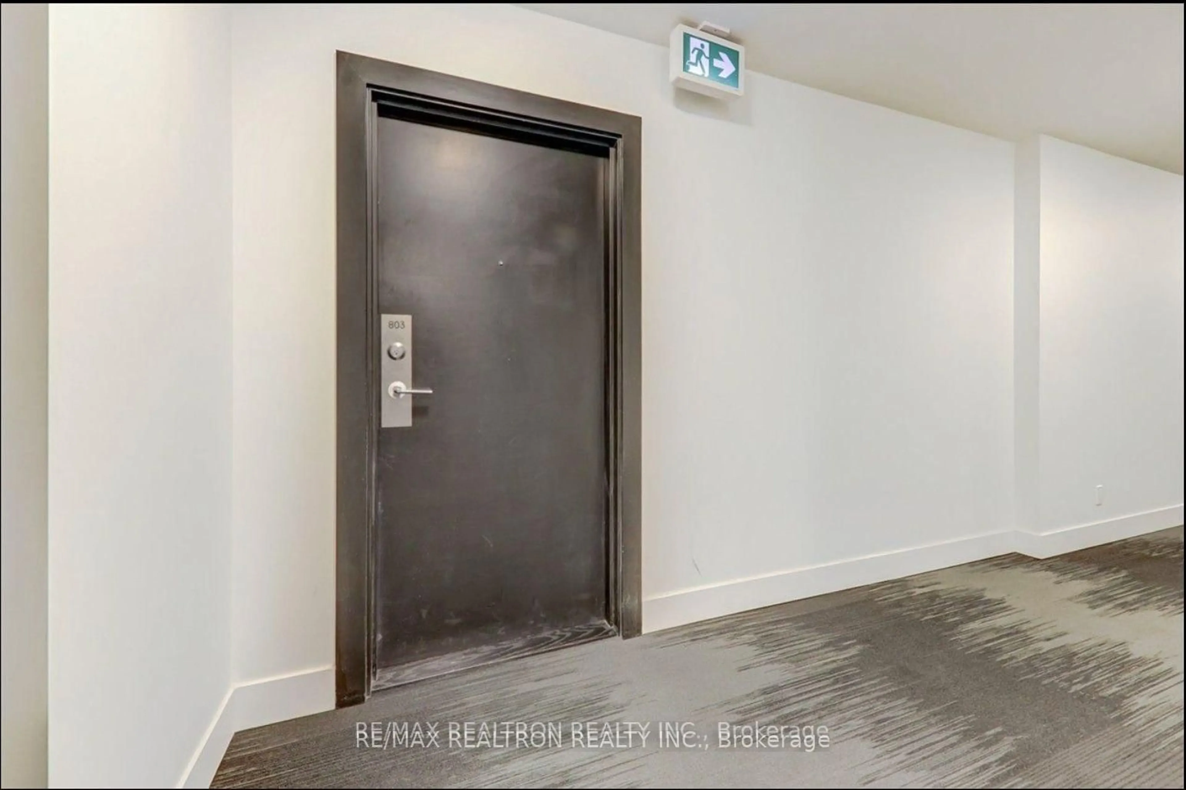 Unknown for 10 Willison Sq #803, Toronto Ontario M5T 0A8