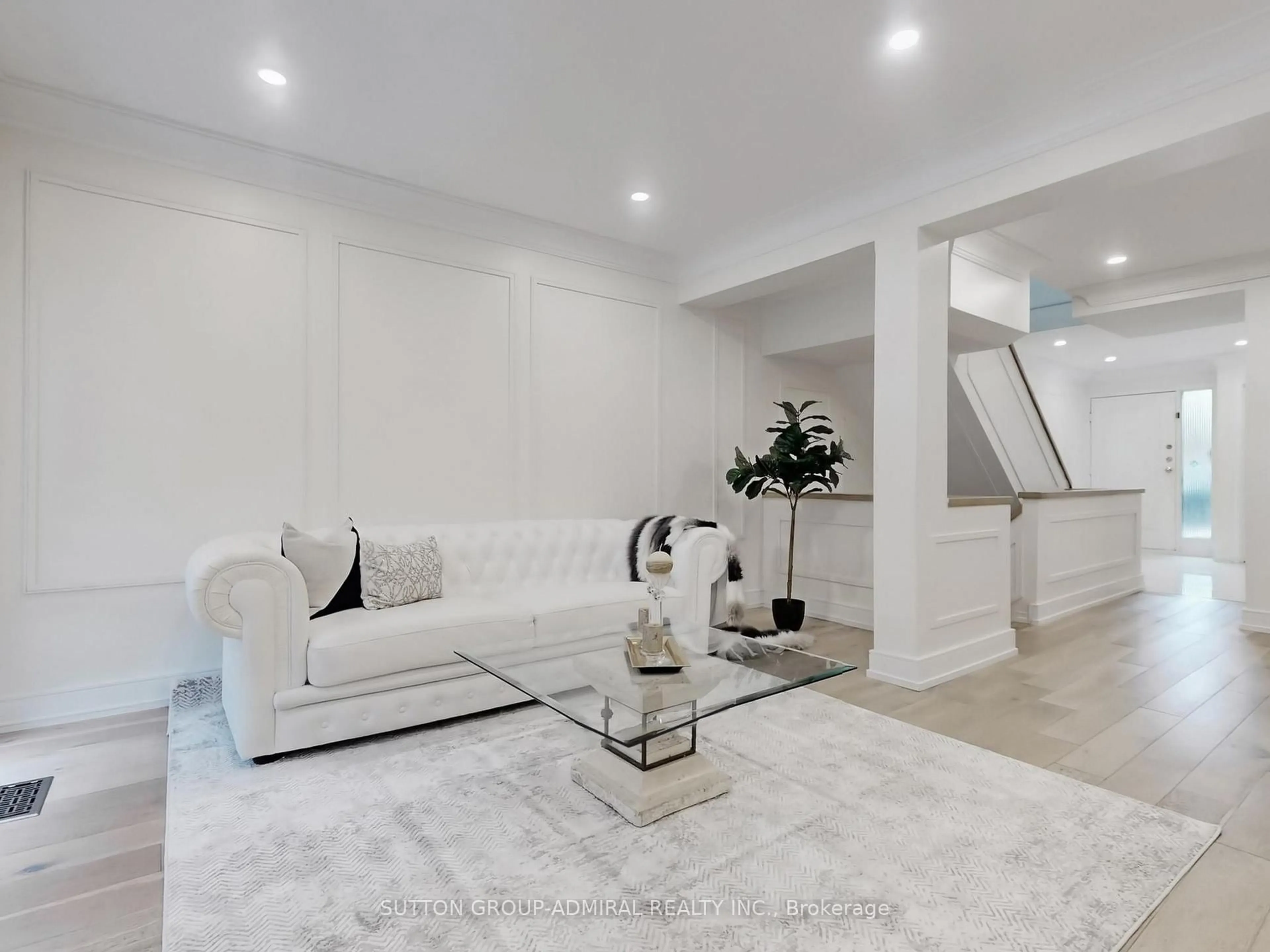 Living room with furniture, unknown for 296 Torresdale Ave #2, Toronto Ontario M2R 3N3