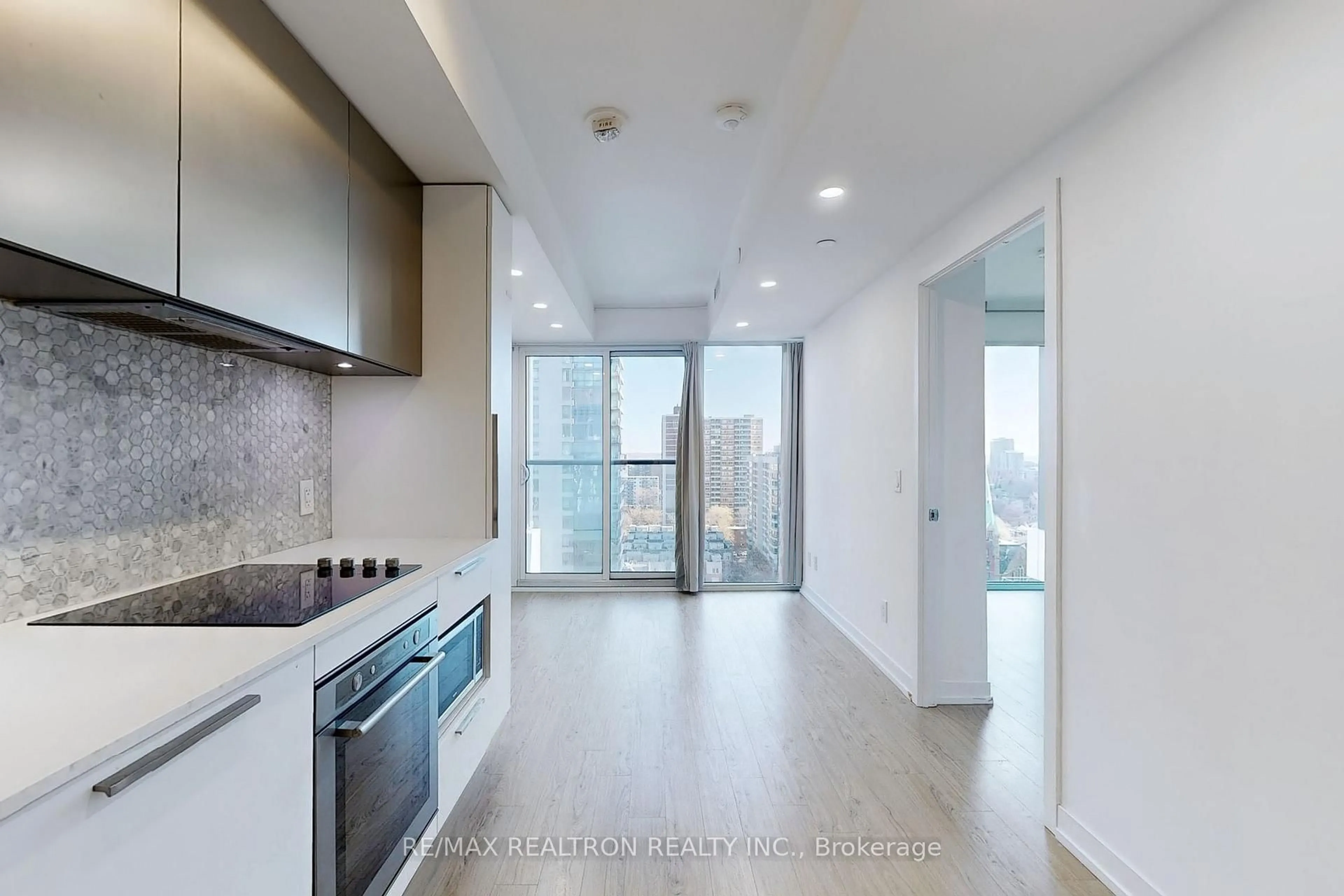 Unknown for 85 Wood St #1815, Toronto Ontario M4Y 0E8