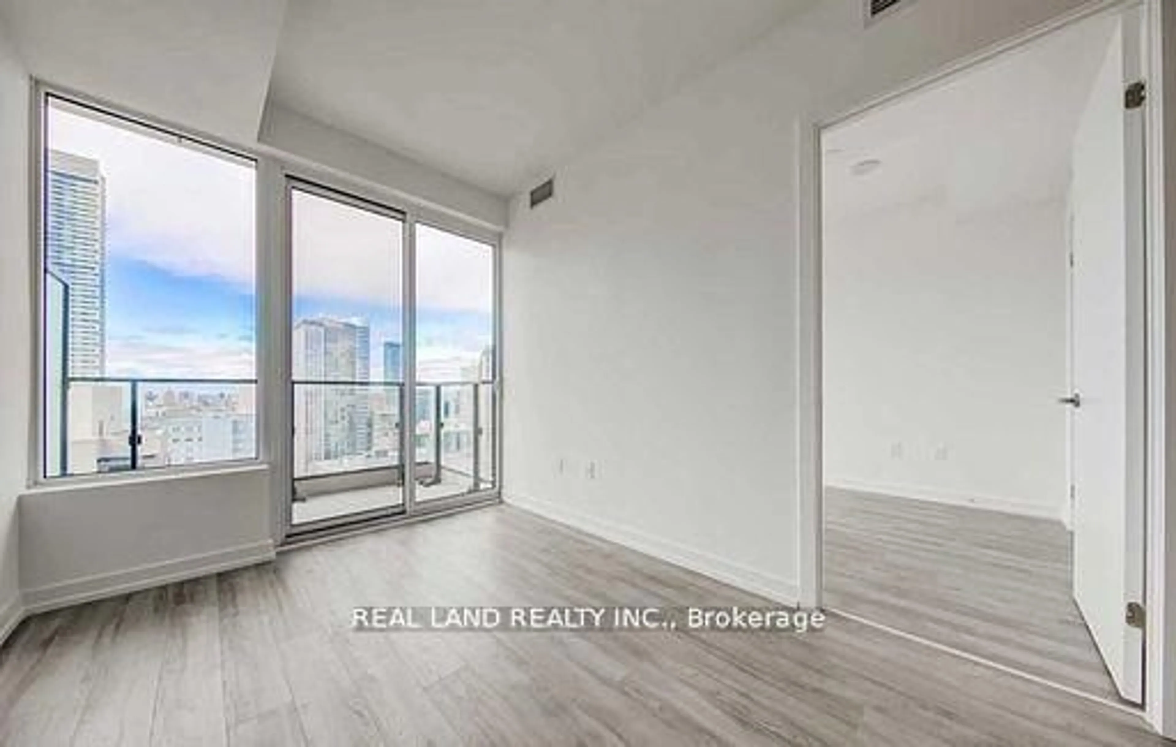 A pic of a room for 77 Shuter St #3116, Toronto Ontario M5B 0B8