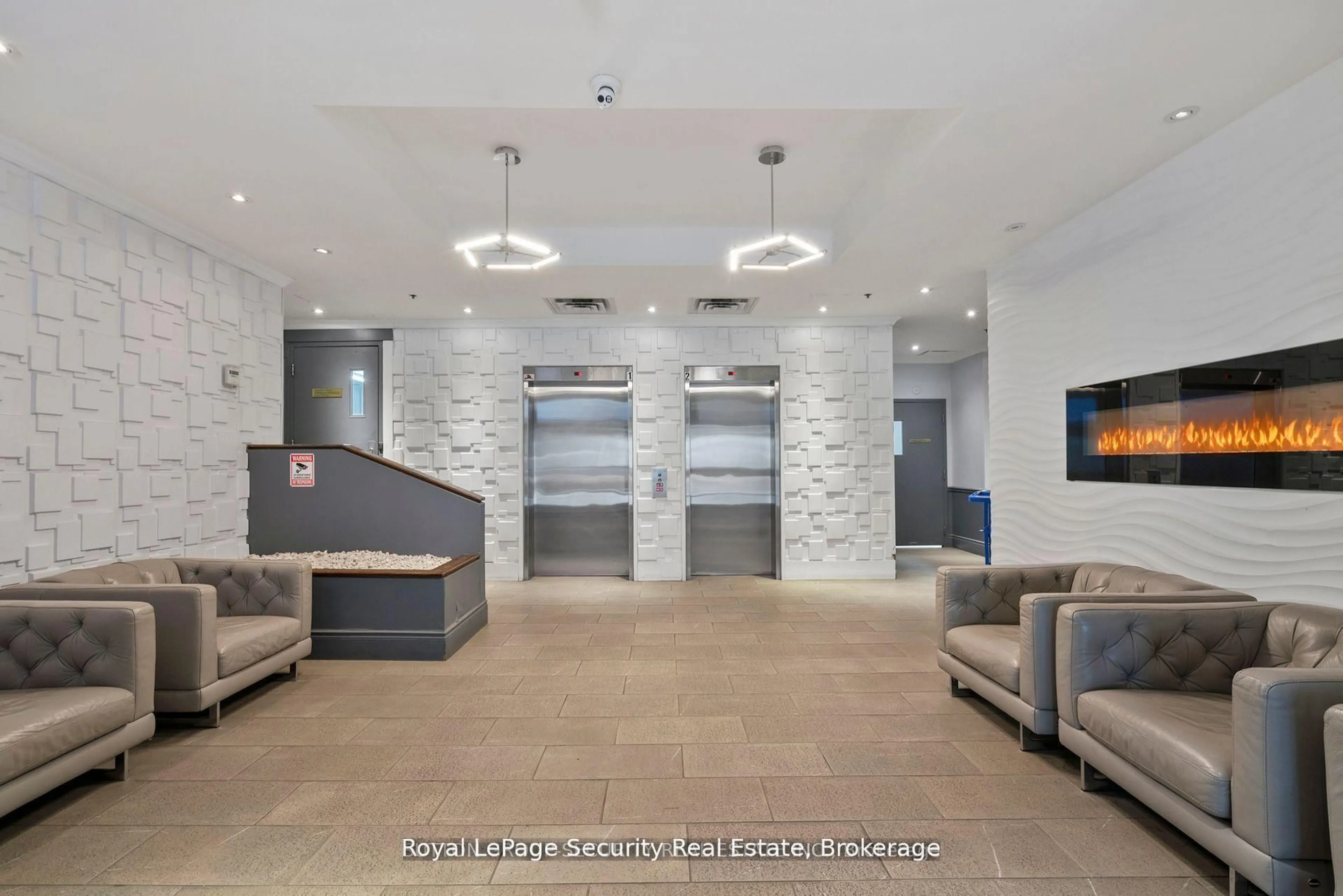 Unknown for 105 Victoria St #908, Toronto Ontario M5C 3B4