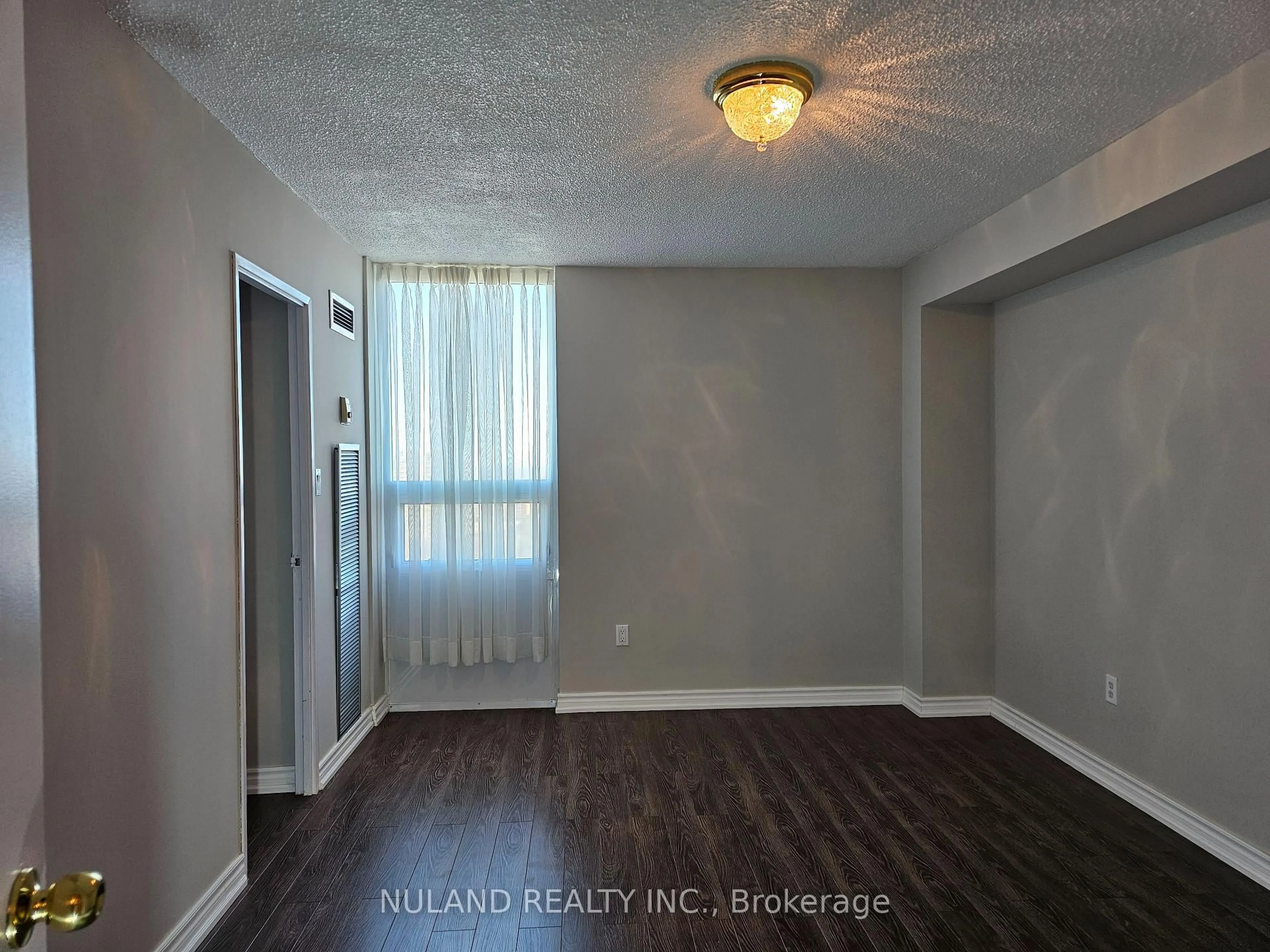 A pic of a room for 75 Graydon Hall Dr #2308, Toronto Ontario M3A 3M5