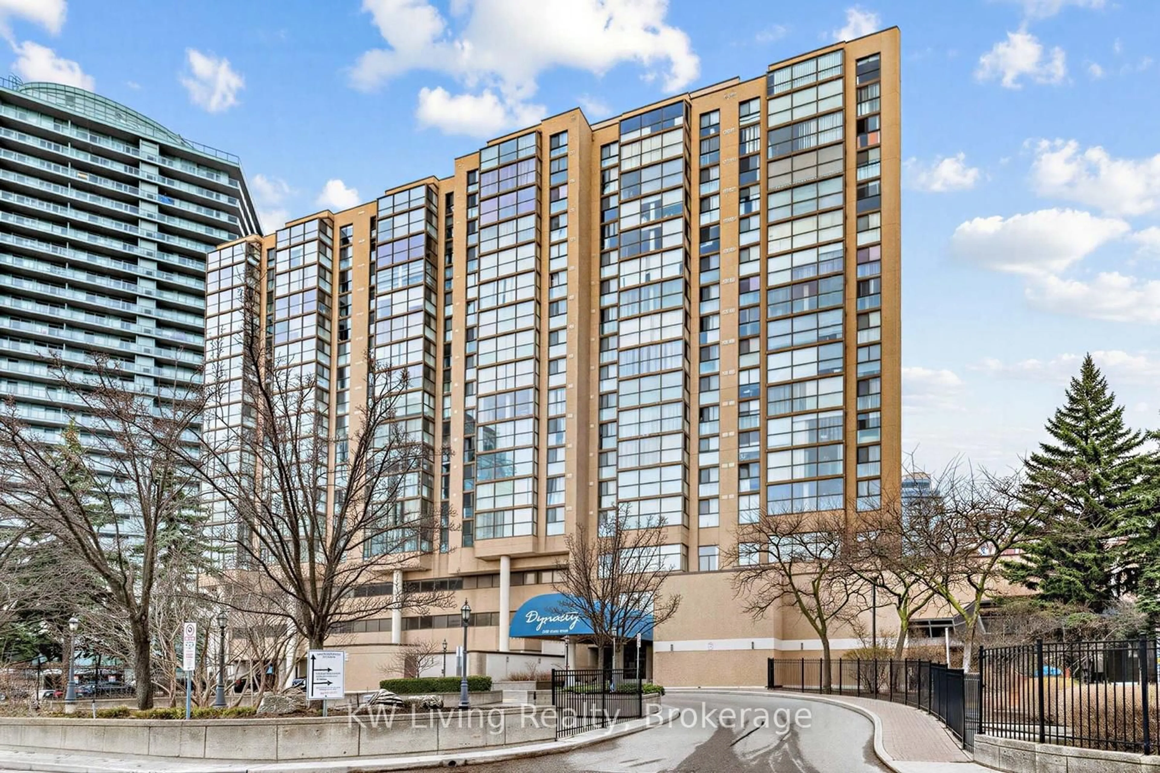 Unknown for 5460 Yonge St #1005, Toronto Ontario M2N 6K7