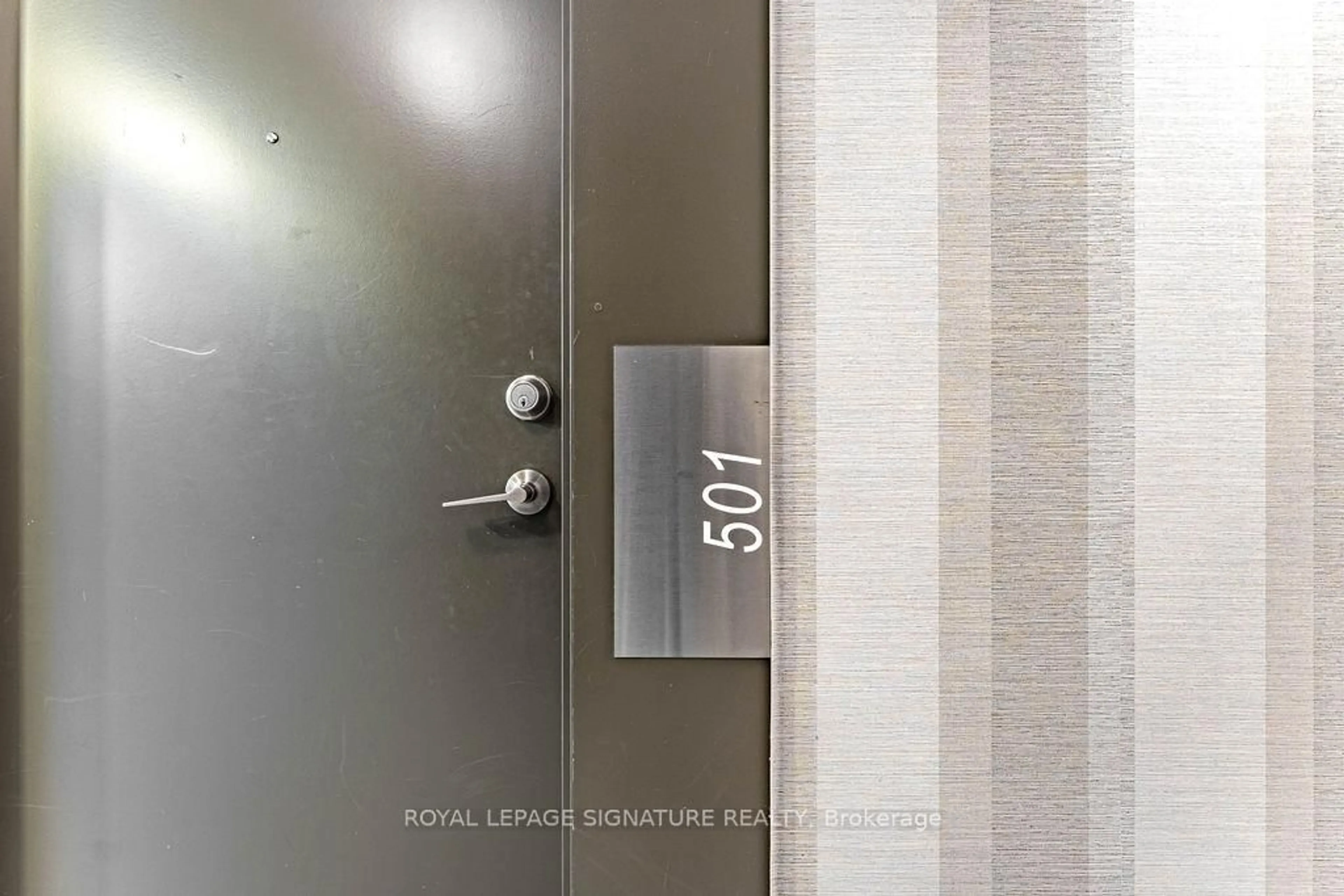 Unknown for 20 Bruyeres Mews #501, Toronto Ontario M5V 0G8