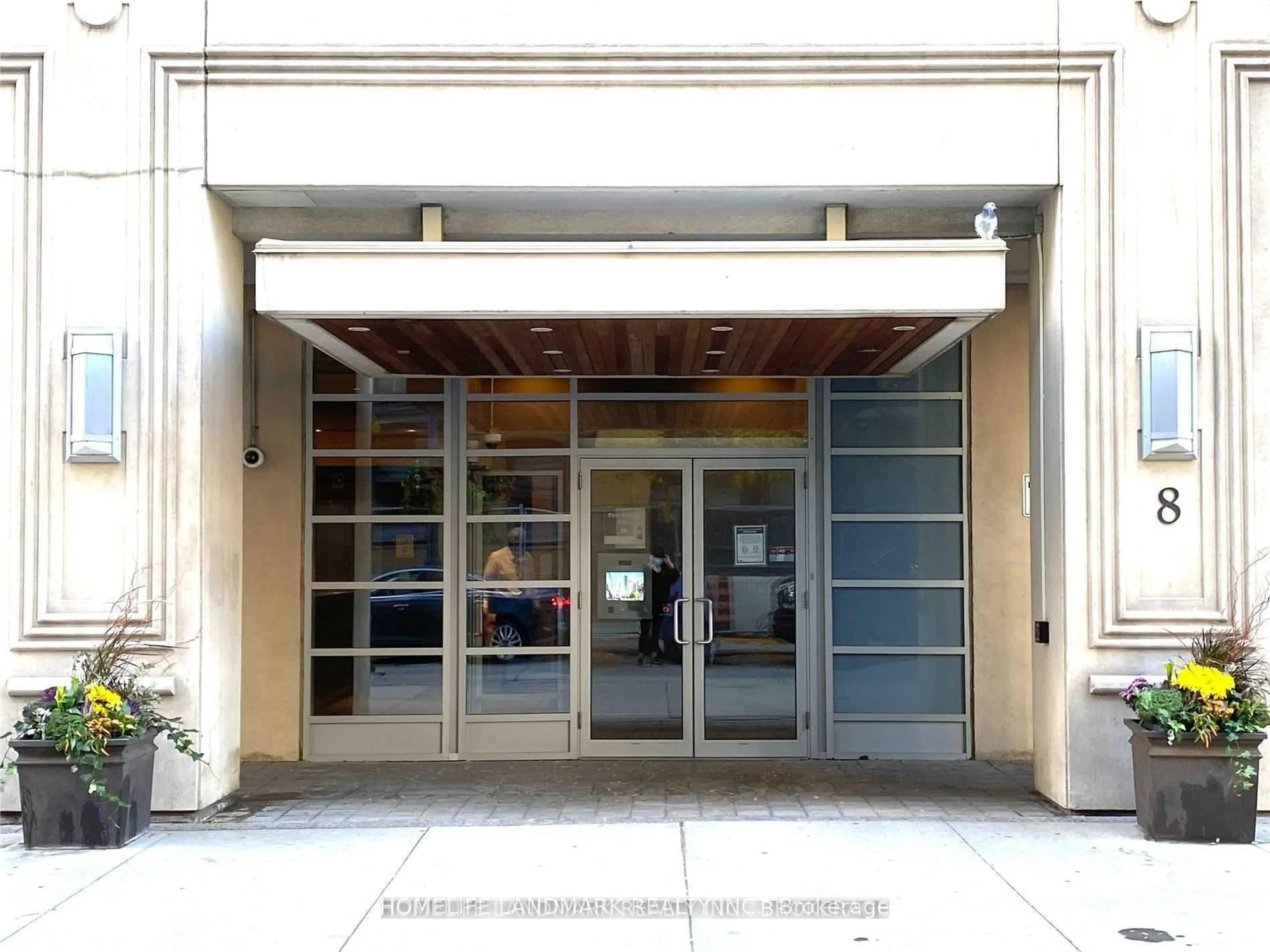 Indoor foyer for 8 Scollard St #1009, Toronto Ontario M5R 1M2