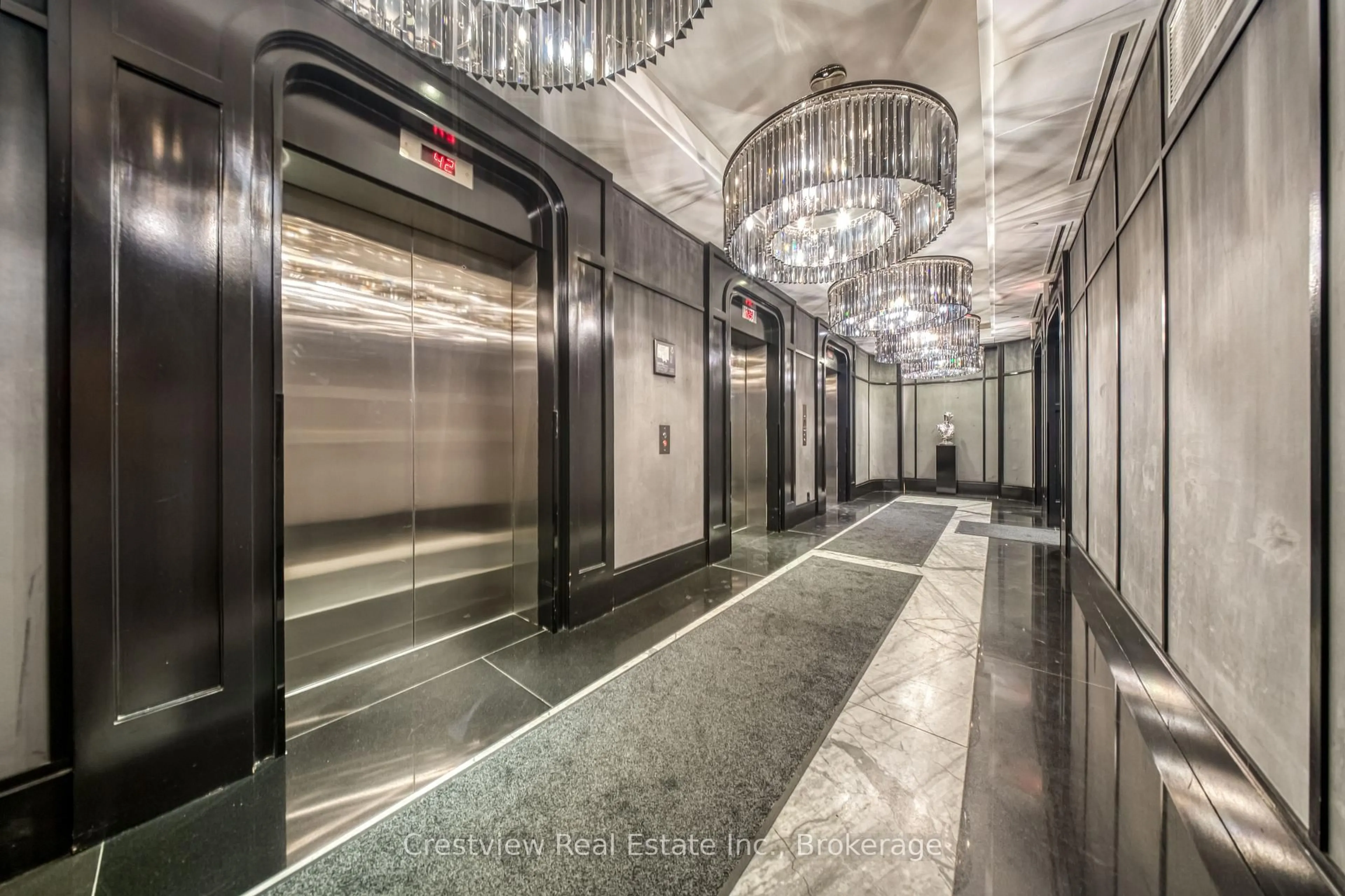 Indoor foyer for 88 Blue Jays Way #2705, Toronto Ontario M5V 0L7