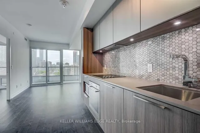 85 Wood St #3609, Toronto 2