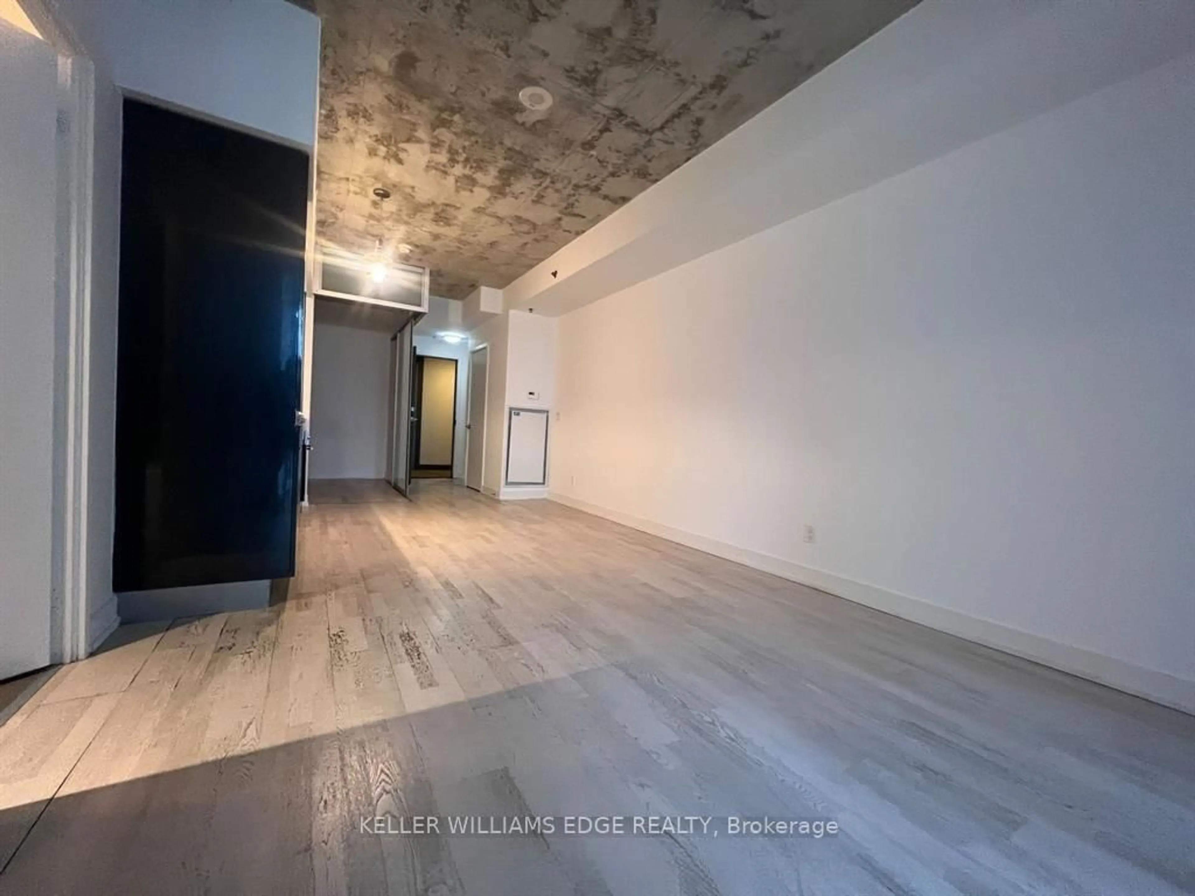 A pic of a room for 20 Gladstone Ave #302, Toronto Ontario M6J 3K6