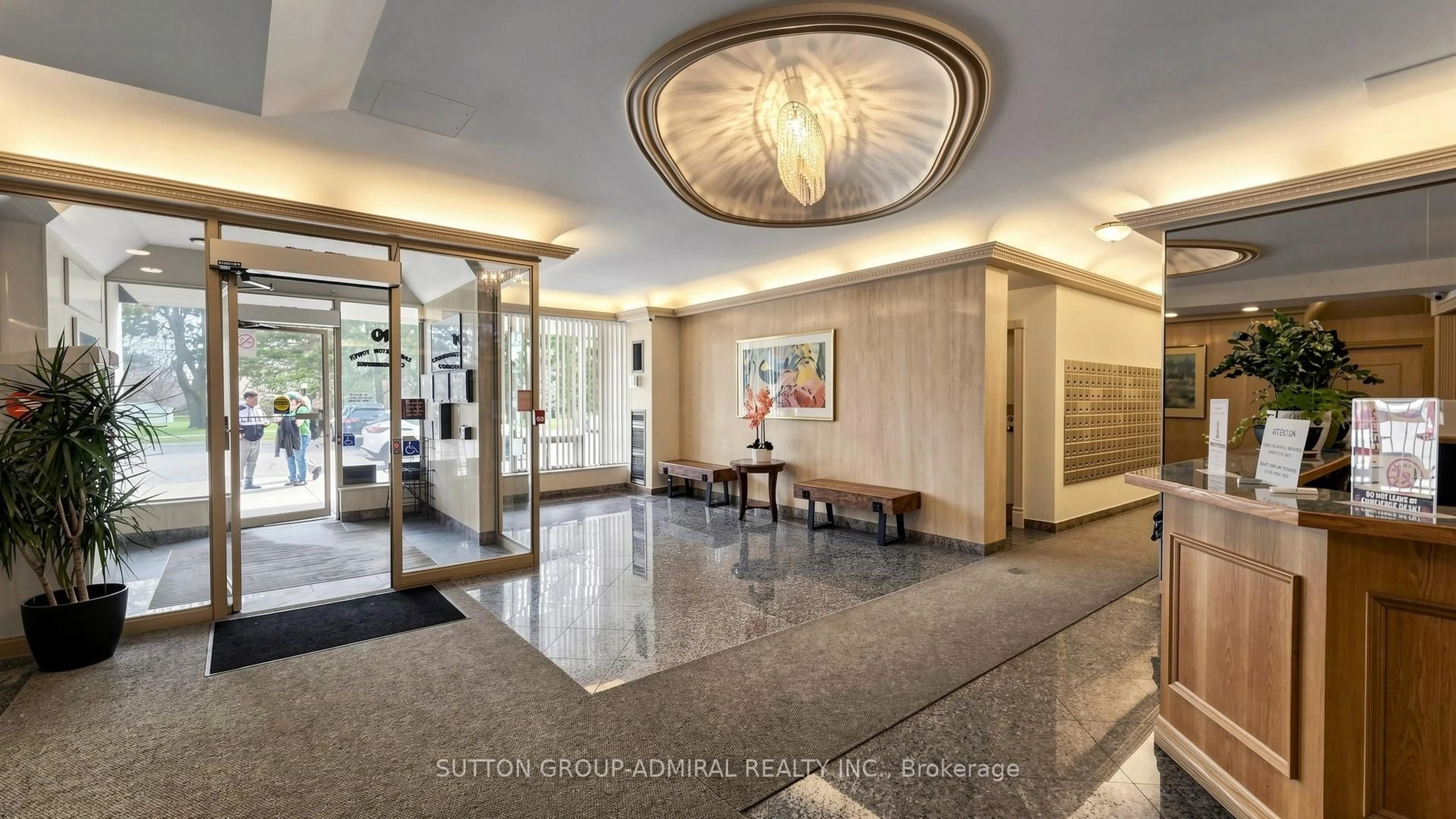 Indoor foyer for 10 Tangreen Crt #3004, Toronto Ontario M2M 4B9