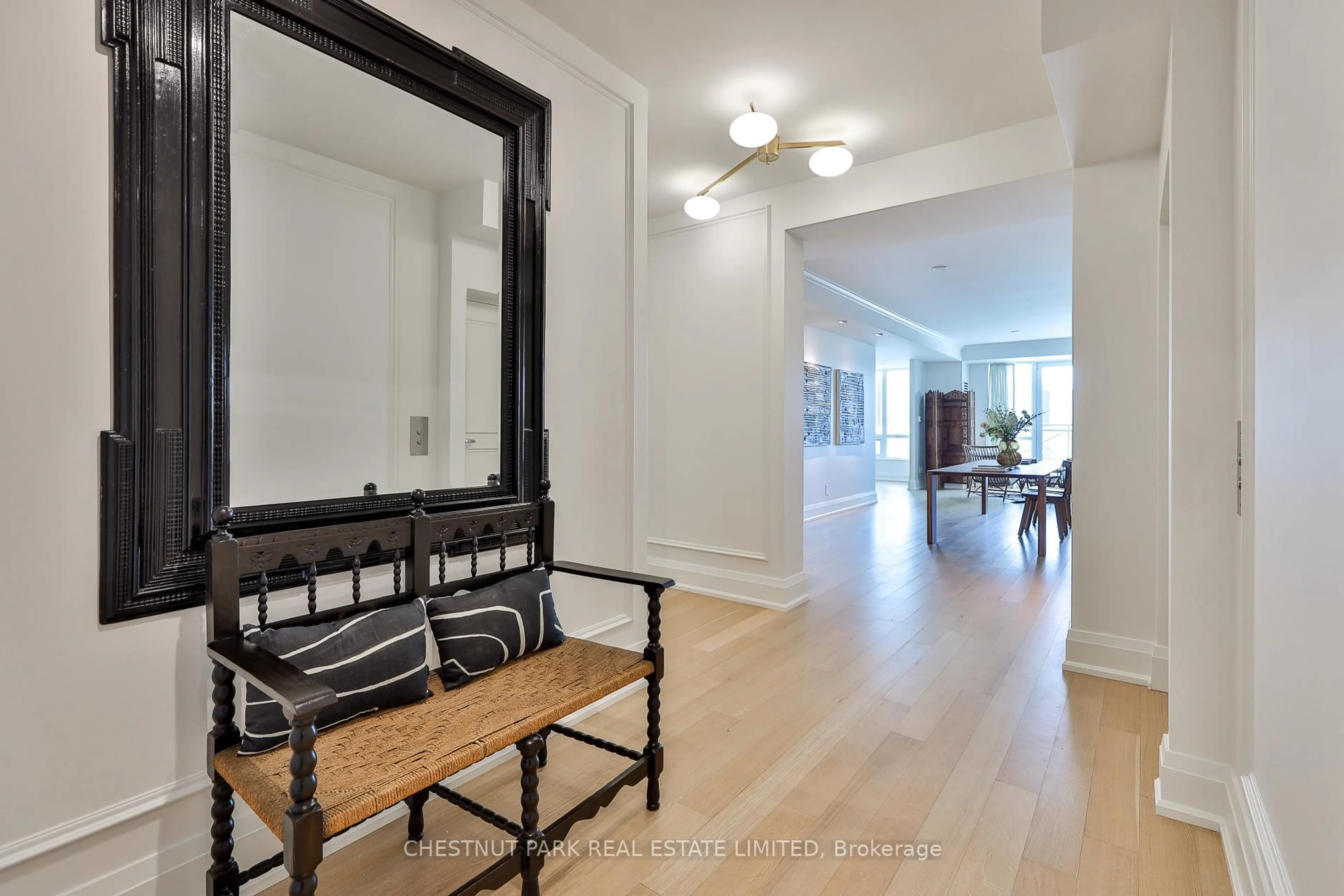 Indoor entryway for 25 Scrivener Sq #909, Toronto Ontario M4W 3Y6