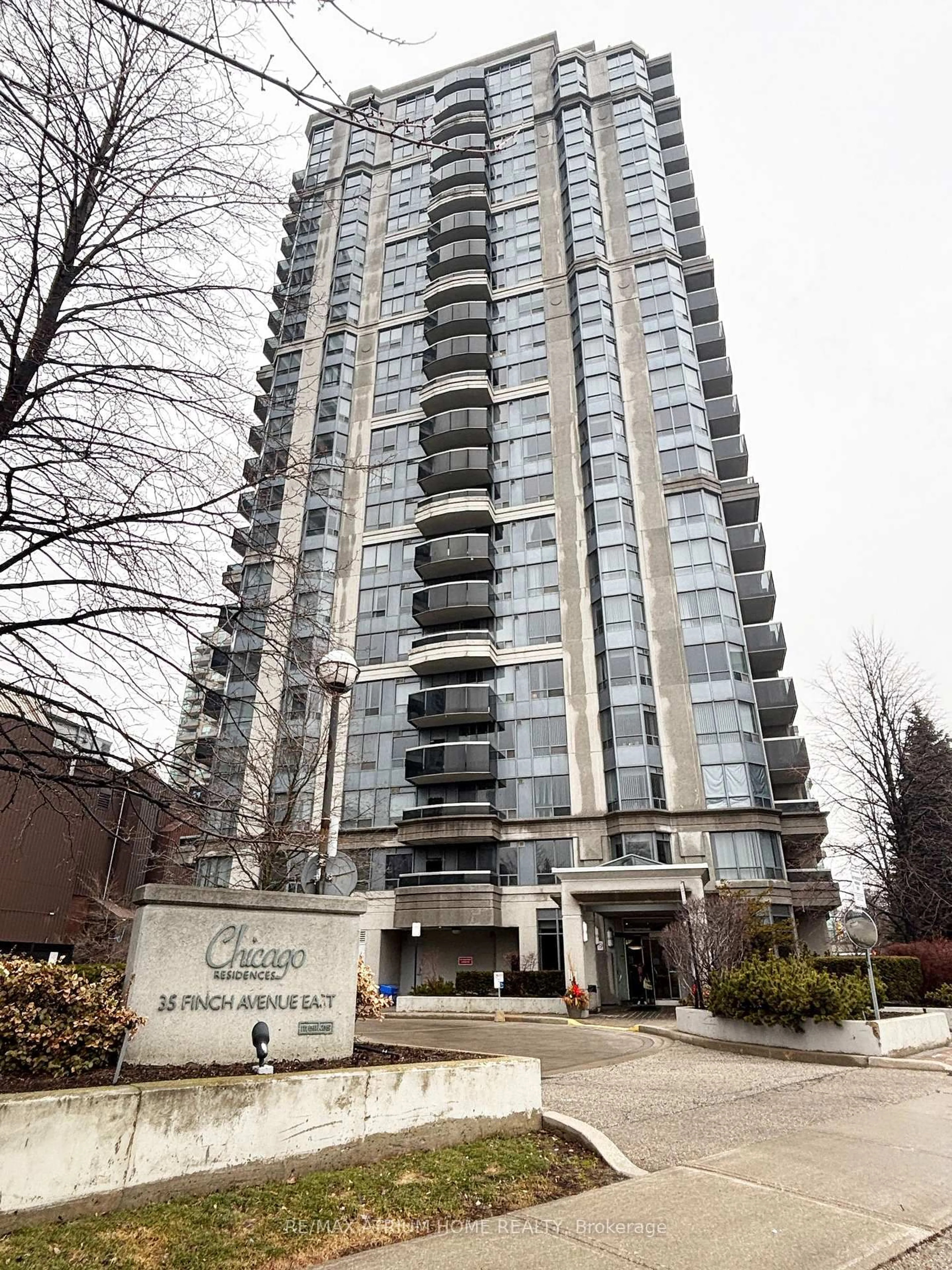 Indoor foyer for 35 Finch Ave #1910, Toronto Ontario M2N 6Z8