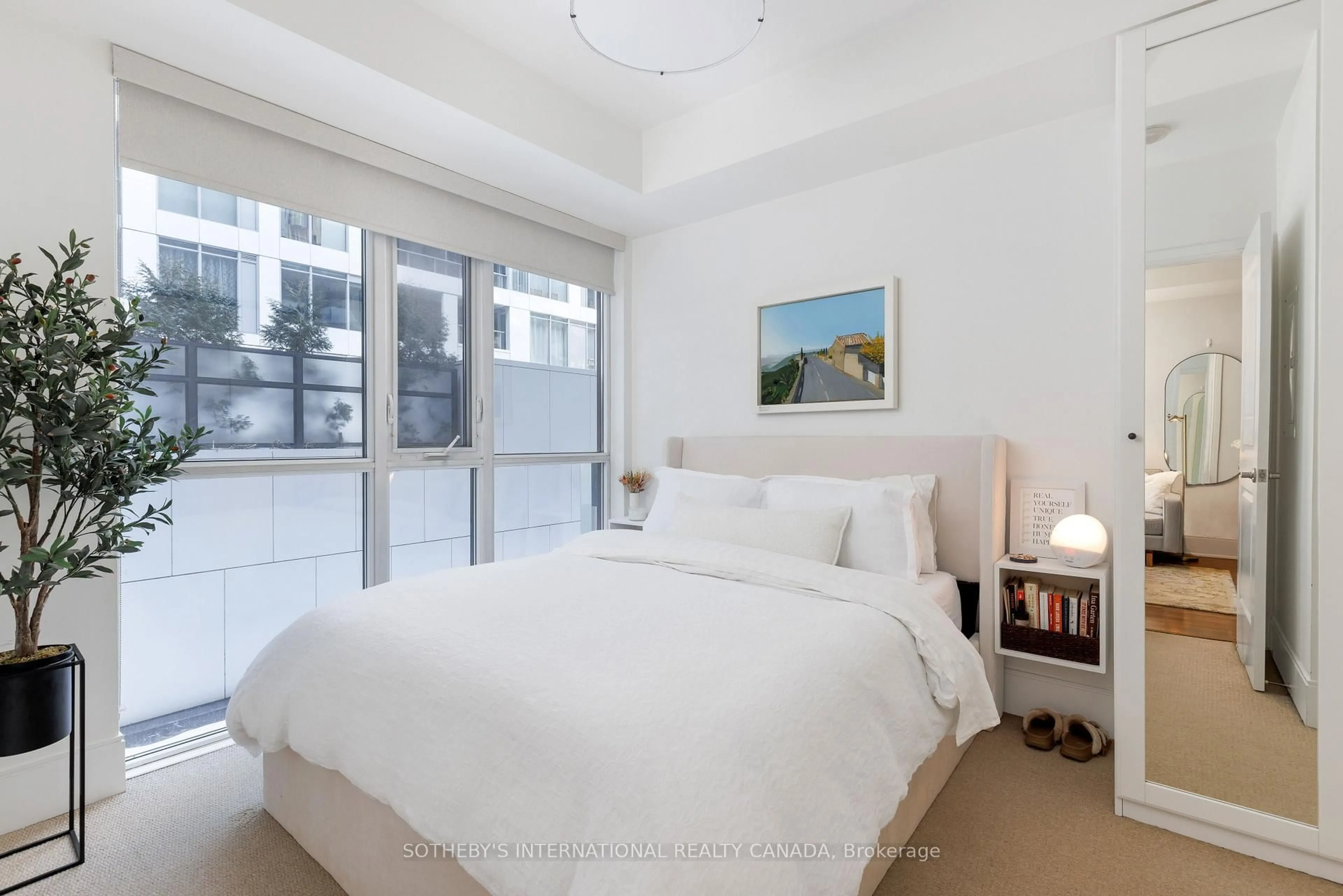 Bedroom with bed, unknown for 560 Front St #303, Toronto Ontario M5V 1C1