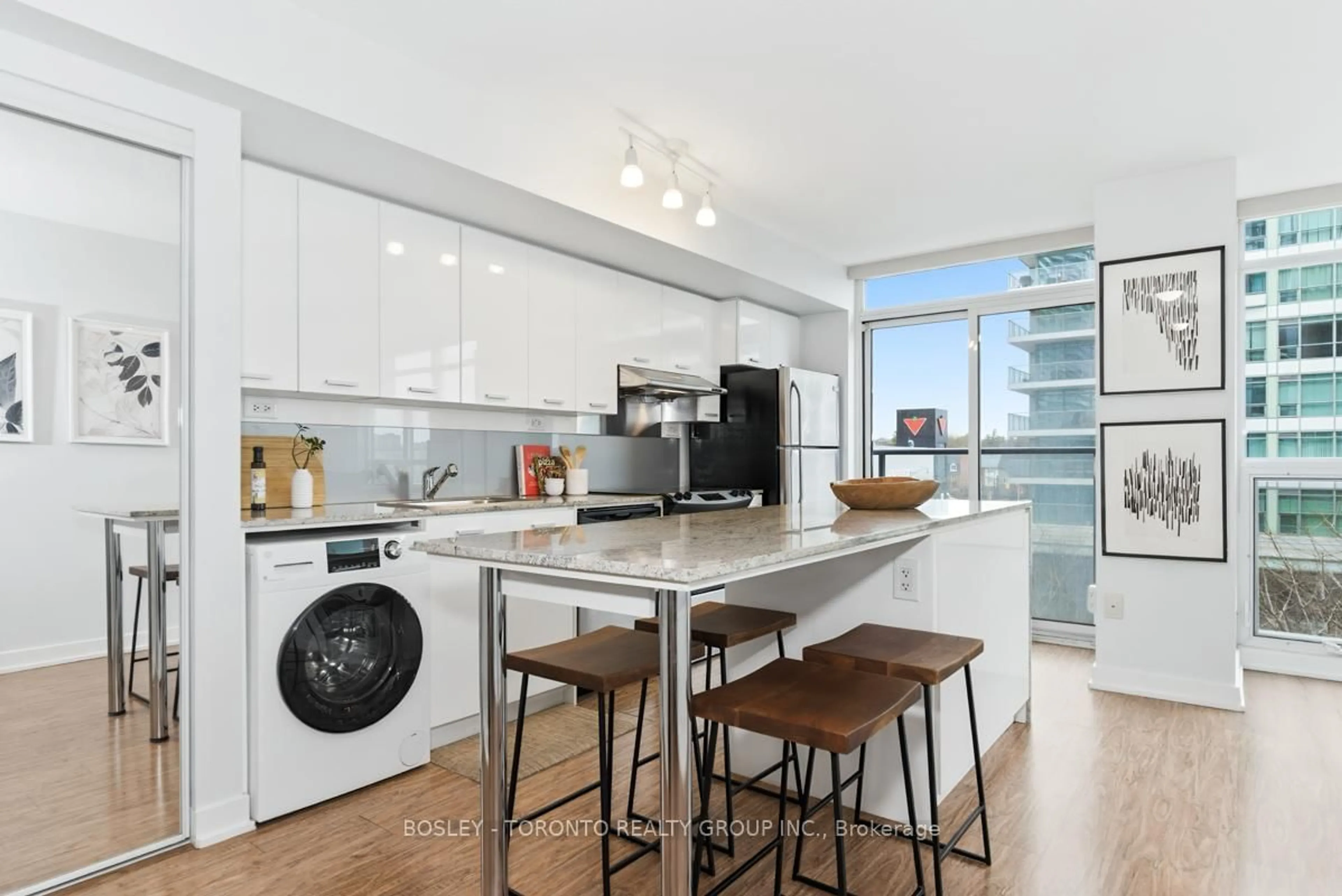 Open concept kitchen, unknown for 19 Singer Crt #309B, Toronto Ontario M2K 0B2