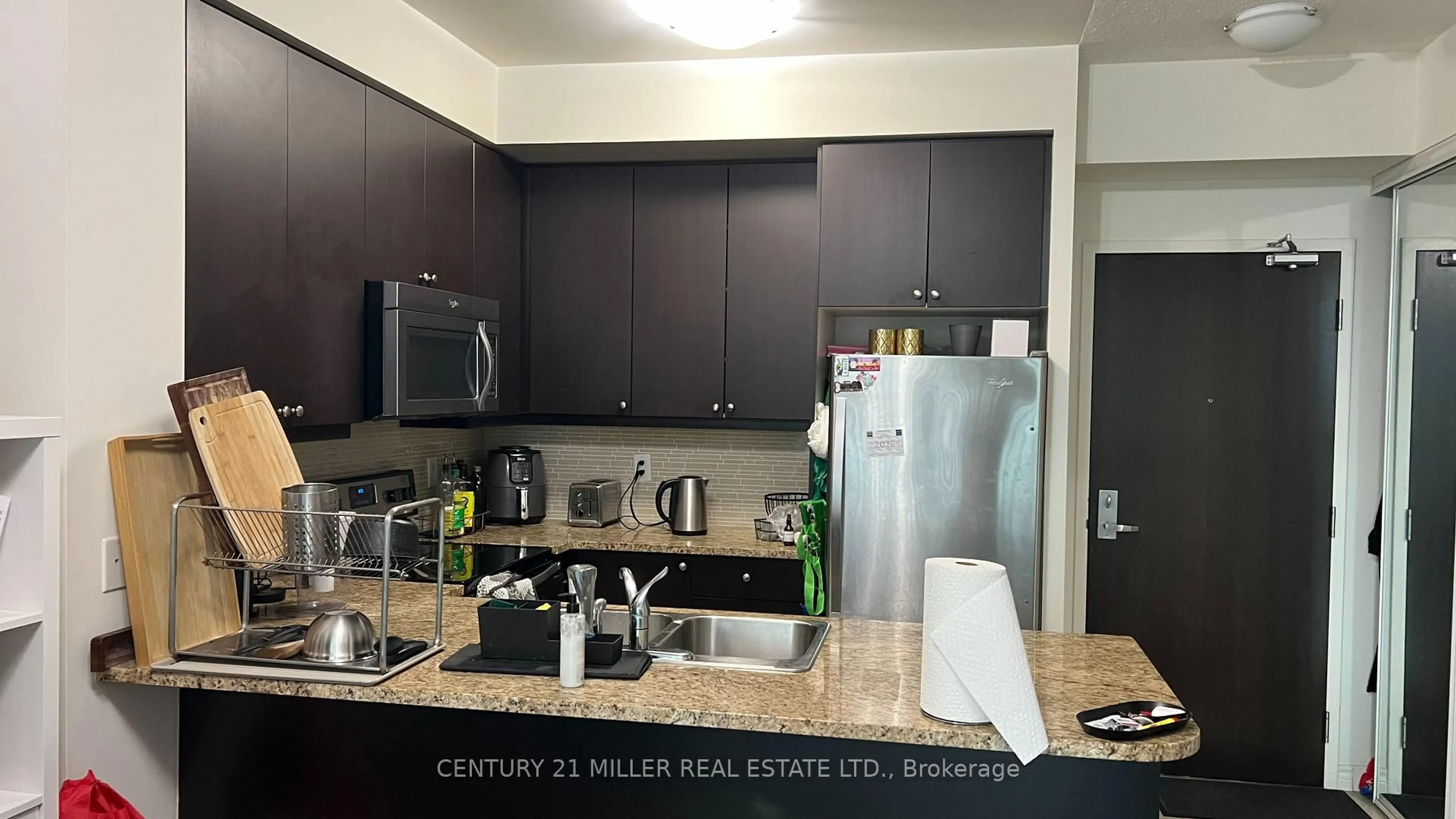 Standard kitchen, unknown for 25 Lower Simcoe St #326, Toronto Ontario M5J 3A1