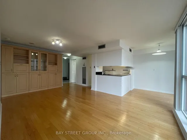 736 Bay St #1910, Toronto 5