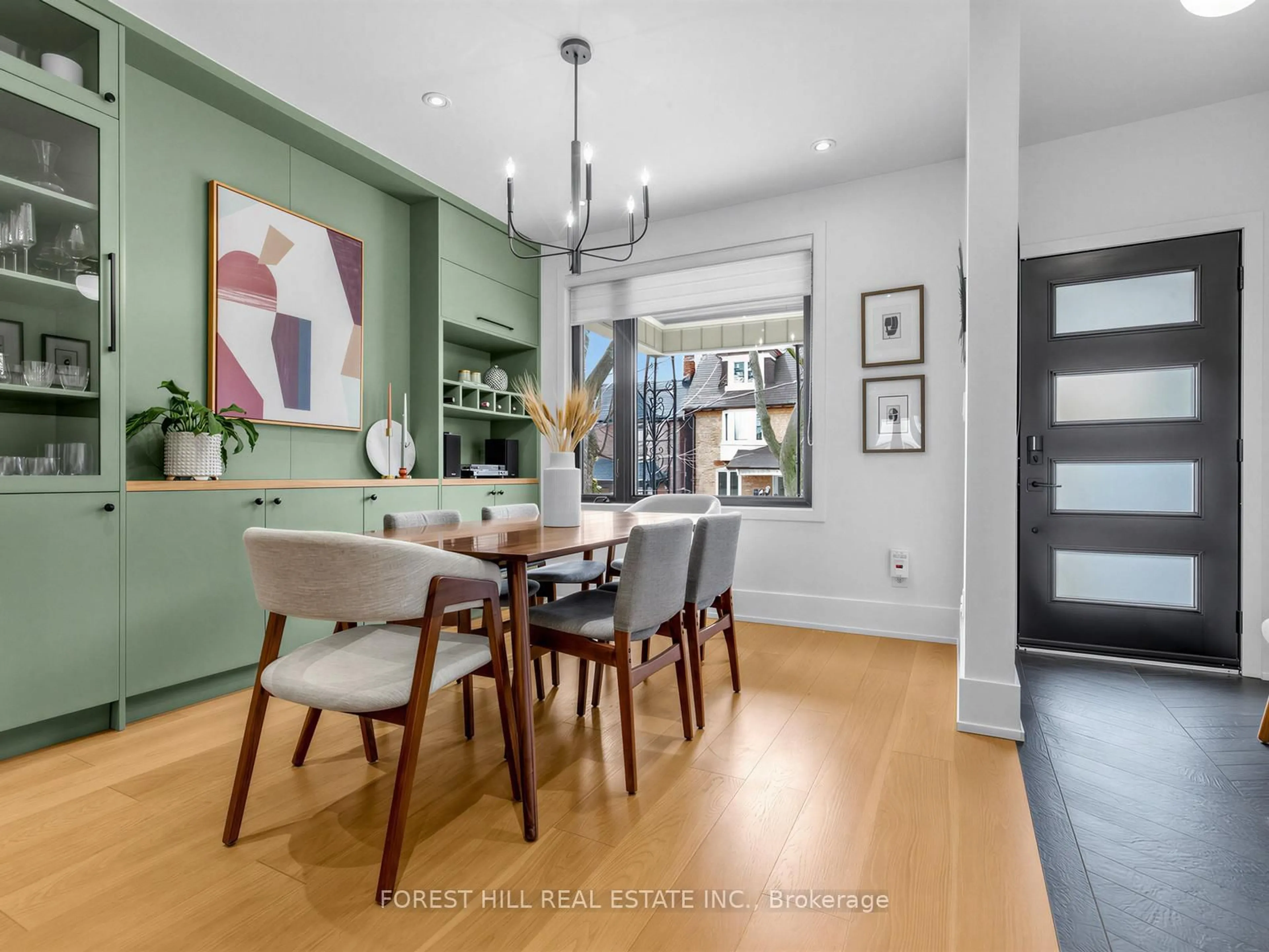 Dining room, unknown for 351 Montrose Ave, Toronto Ontario M6G 3G9