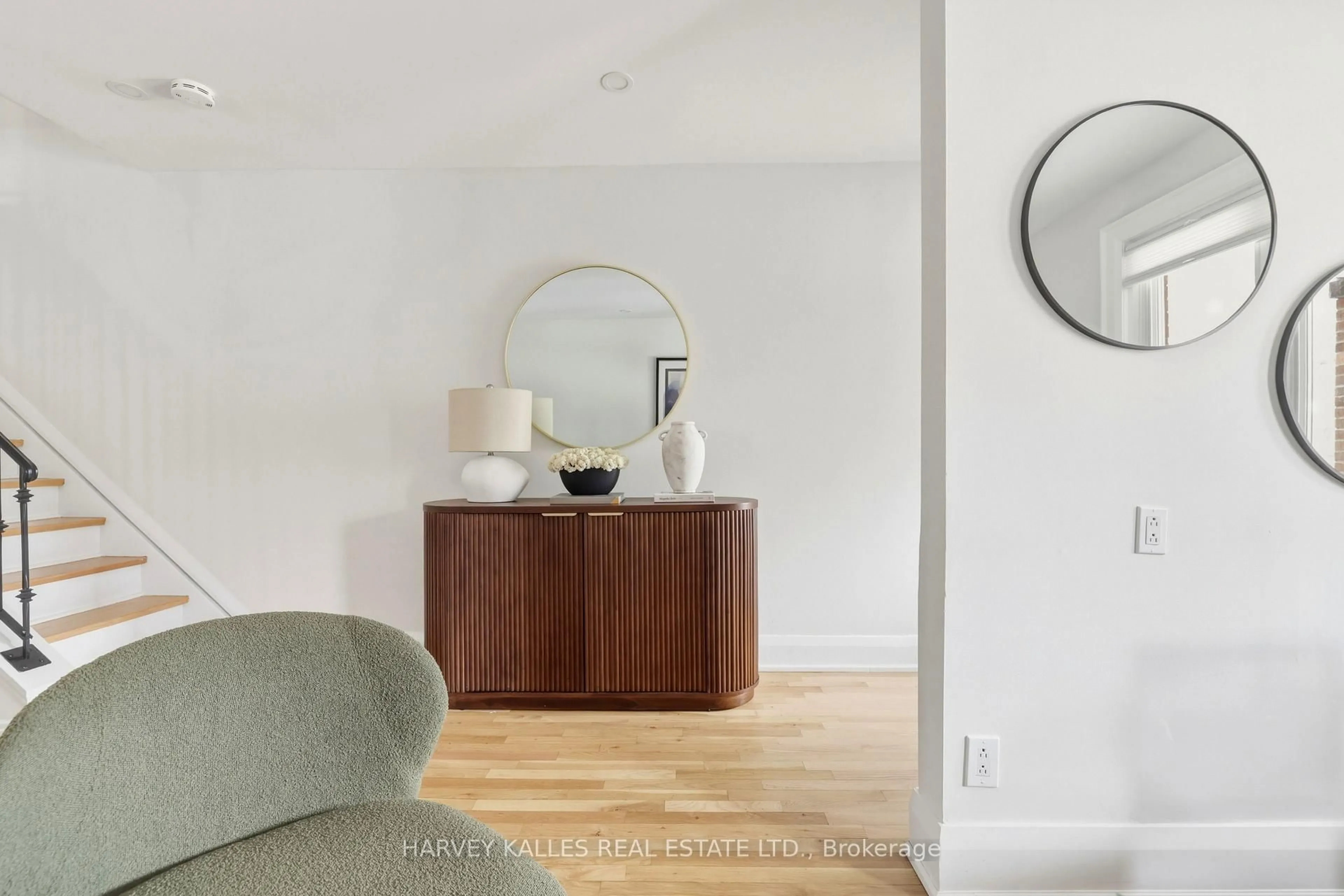 Unknown for 683 Hillsdale Ave, Toronto Ontario M4S 1V4