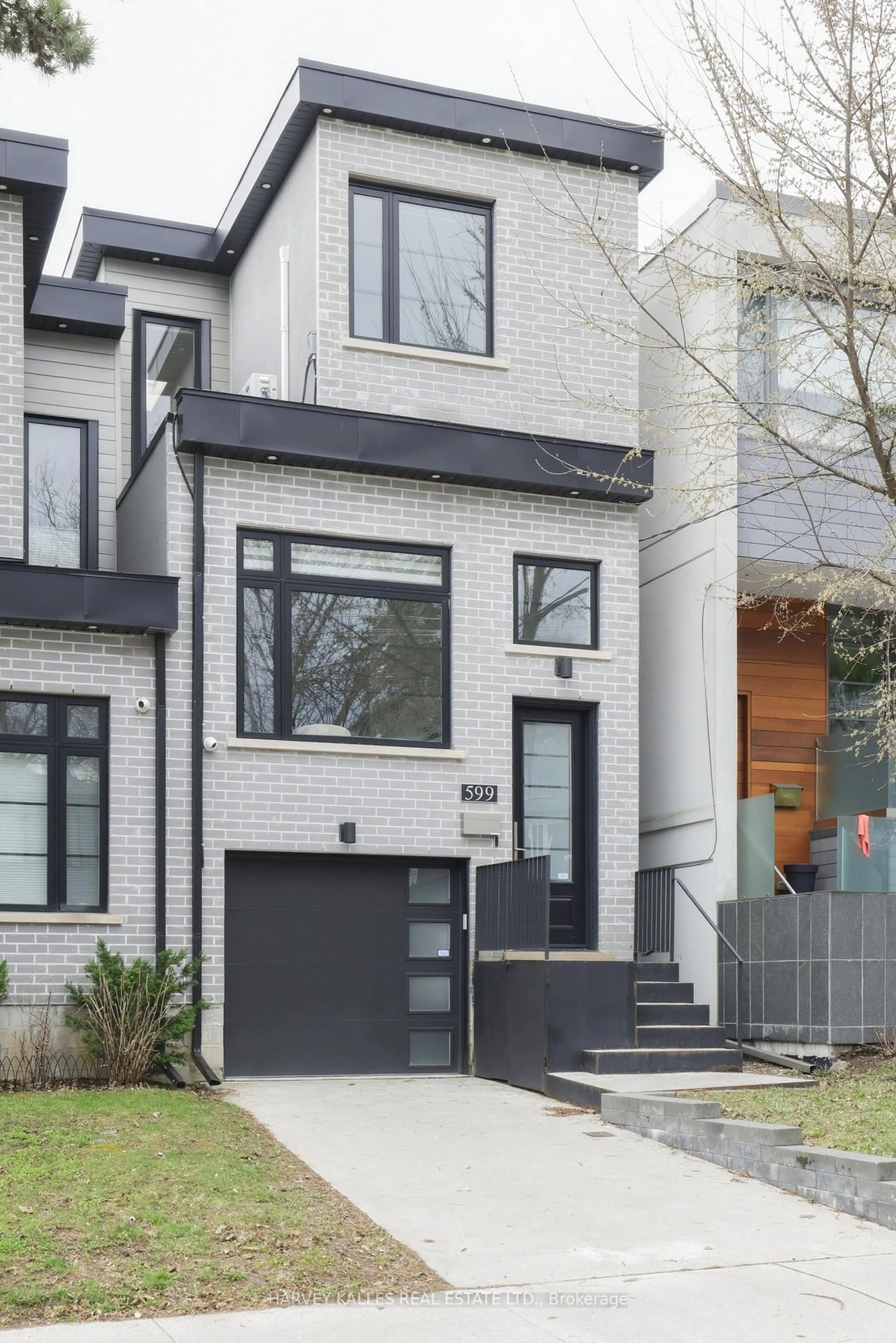 Home with brick exterior material, street for 599 Soudan Ave, Toronto Ontario M4S 1X1