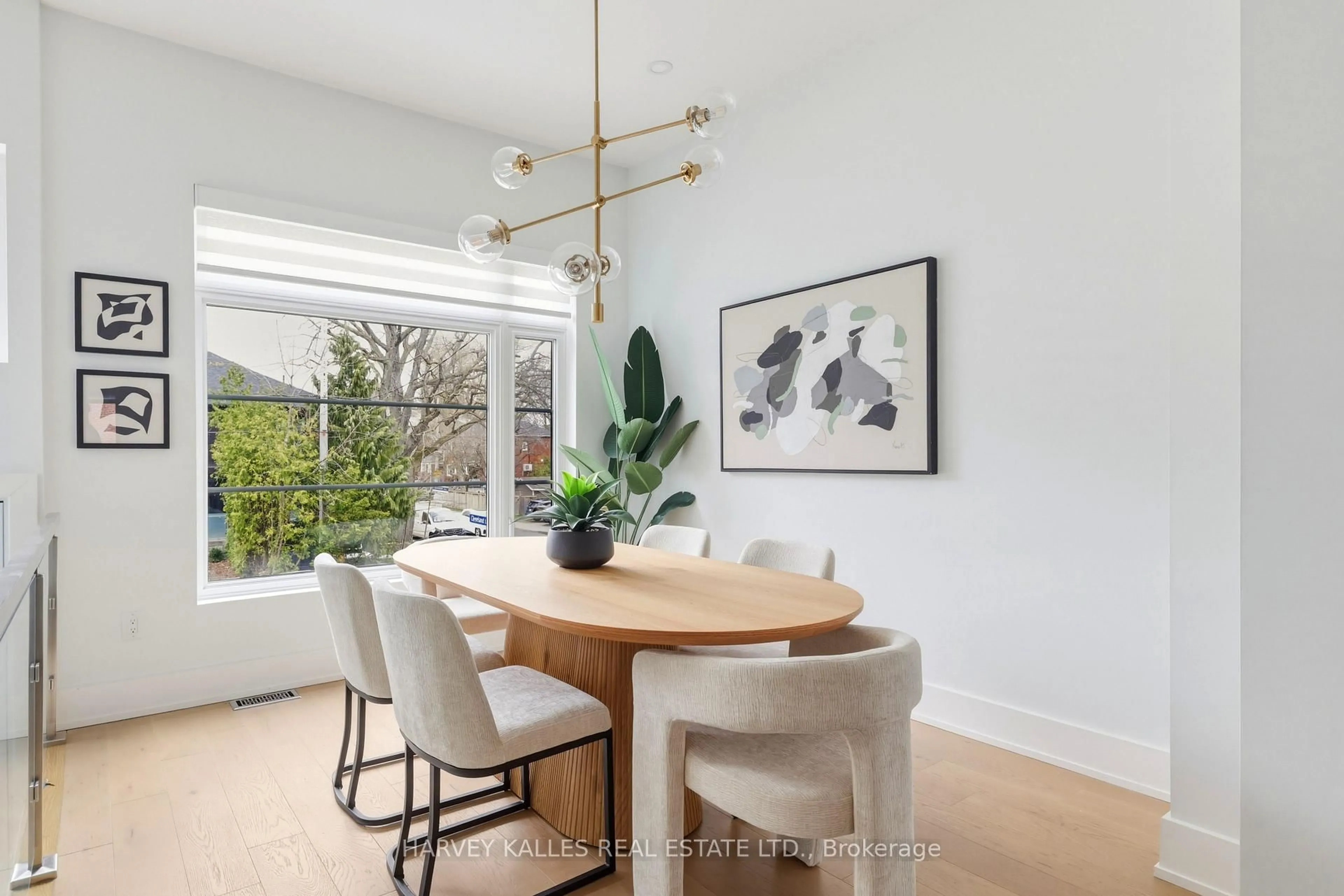 Dining room, wood/laminate floor for 599 Soudan Ave, Toronto Ontario M4S 1X1