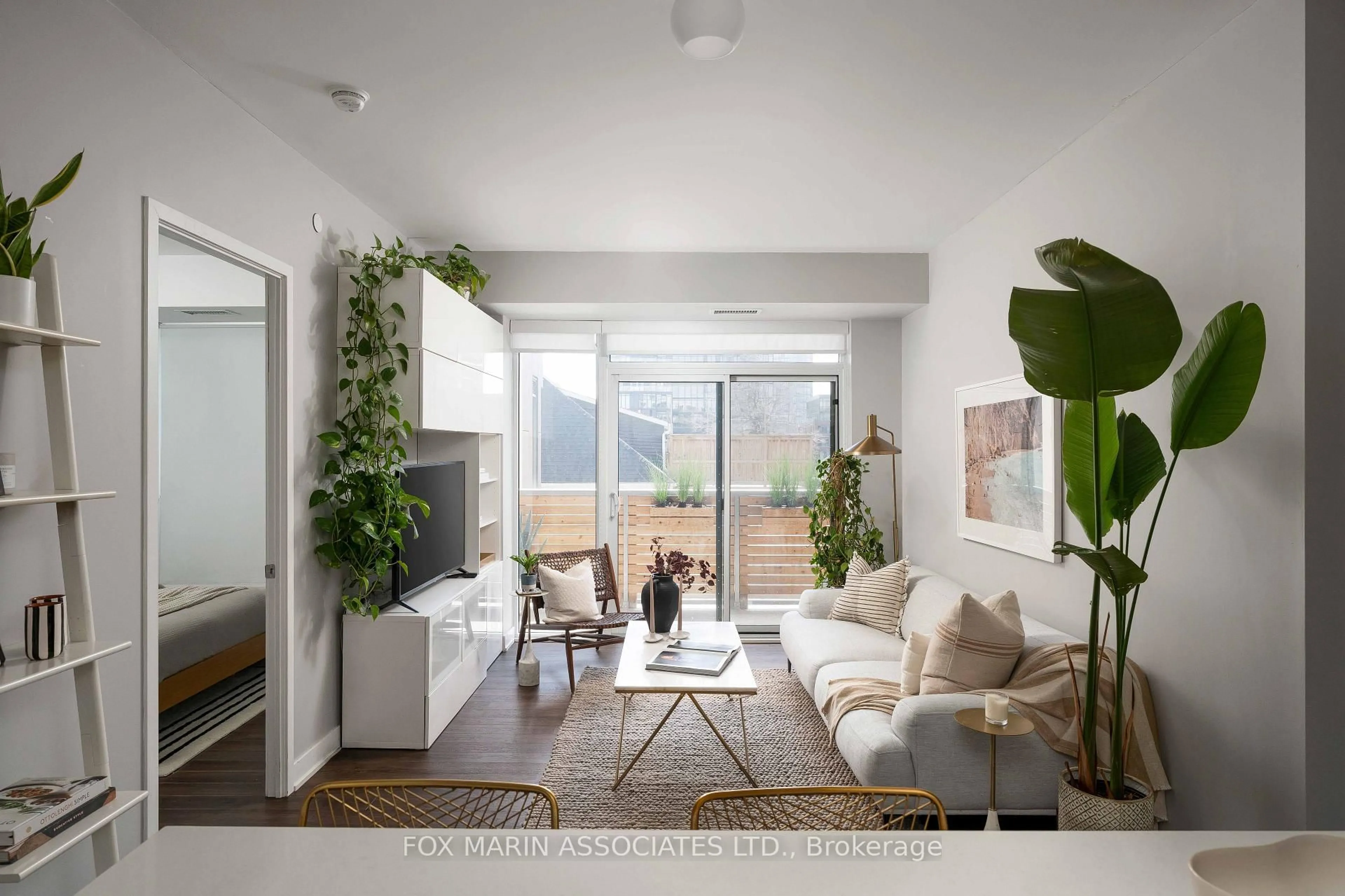 Living room with furniture, unknown for 106 Dovercourt Rd #321, Toronto Ontario M6J 3C3