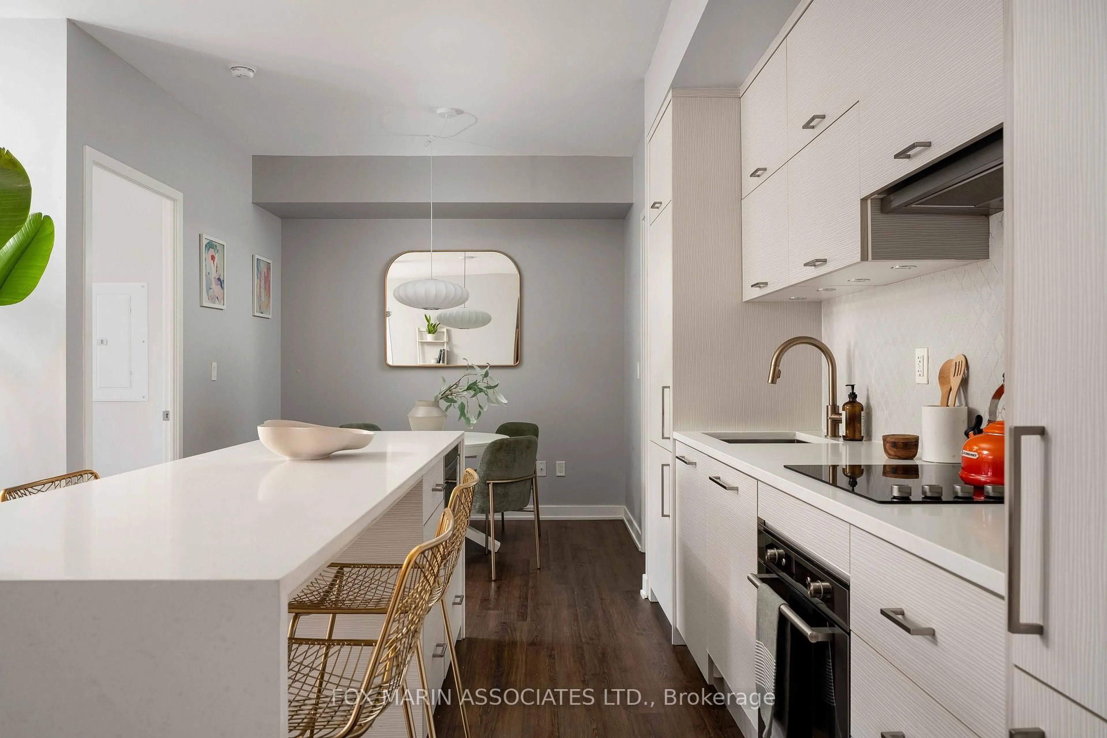 Open concept kitchen, unknown for 106 Dovercourt Rd #321, Toronto Ontario M6J 3C3