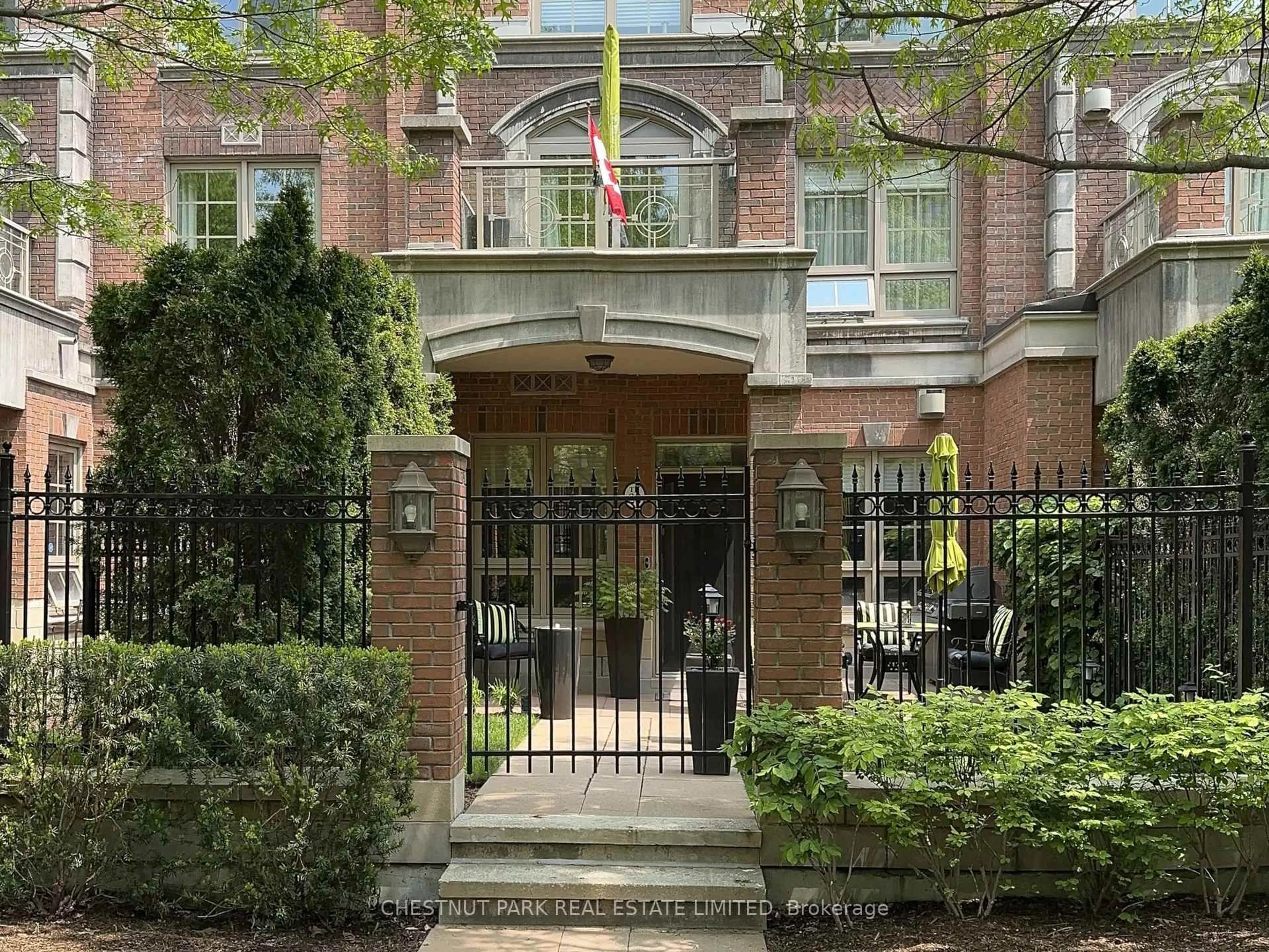 Unknown for 21 Burkebrook Pl #TH20, Toronto Ontario M4G 0A2