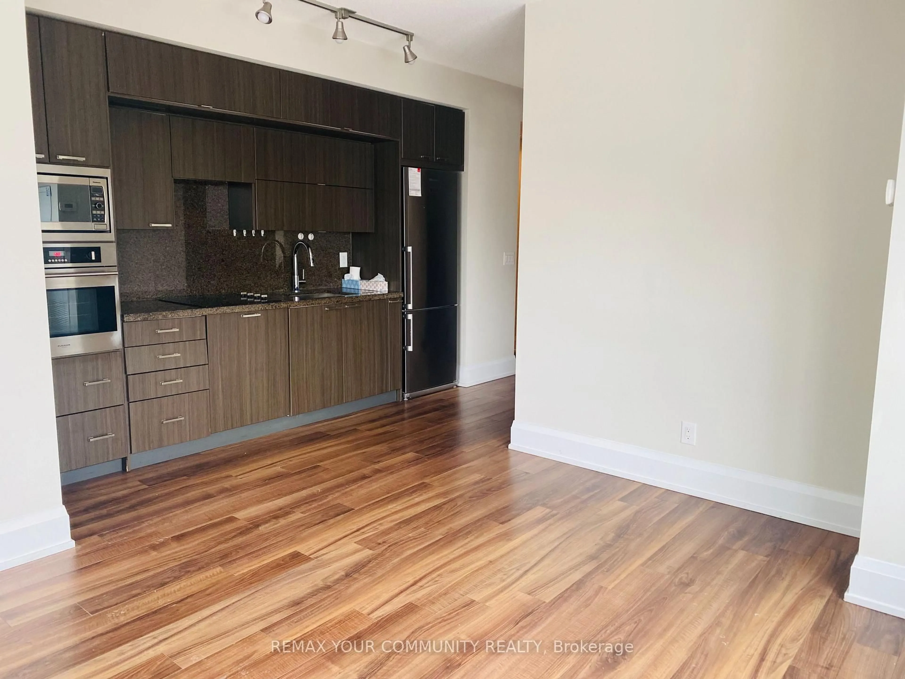 A pic of a room for 120 Harrison Garden Blvd #1512, Toronto Ontario M2N 0H1