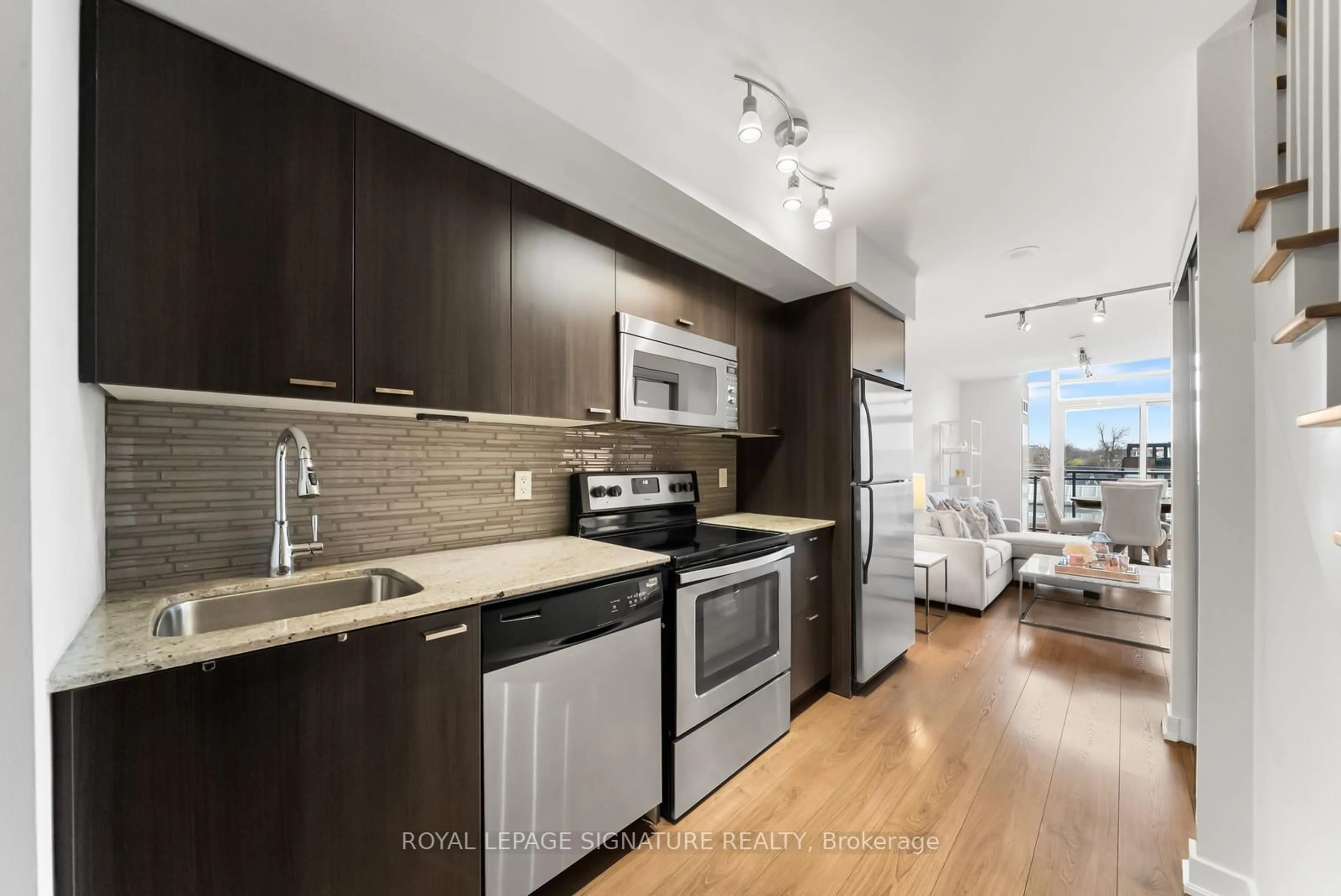 Unknown for 775 King St #425, Toronto Ontario M5V 2K3