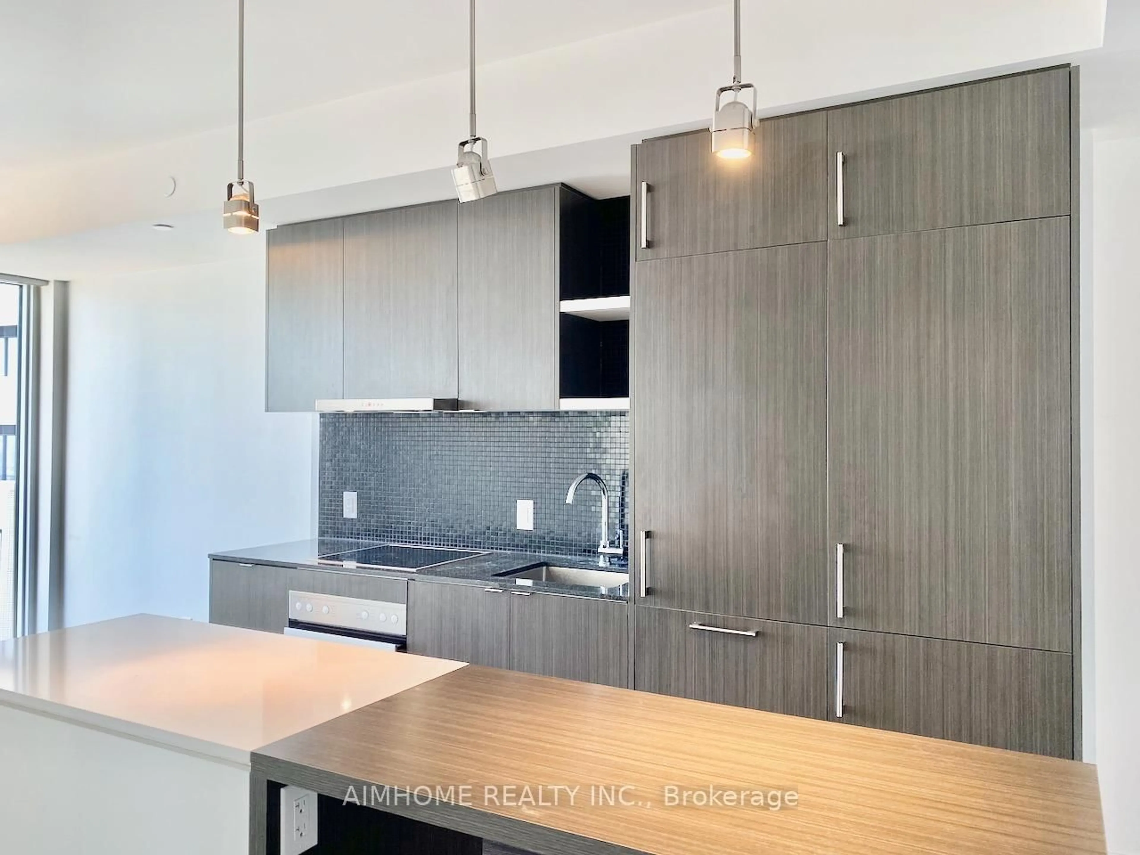 Contemporary kitchen, unknown for 100 Harbour St #6705, Toronto Ontario M5J 0B5
