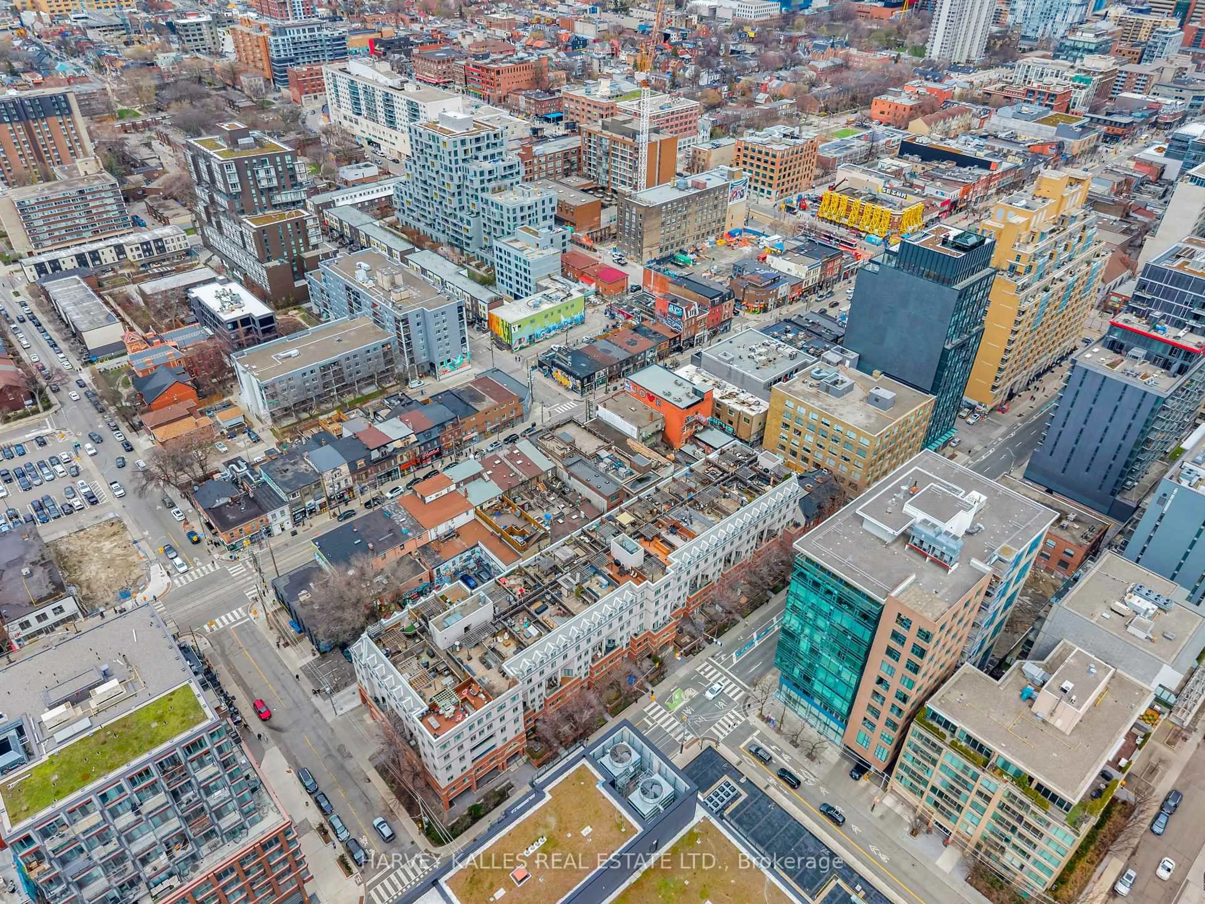 A pic from outside/outdoor area/front of a property/back of a property/a pic from drone, city buildings view from balcony for 500 Richmond St #Ph29, Toronto Ontario M5V 3N4