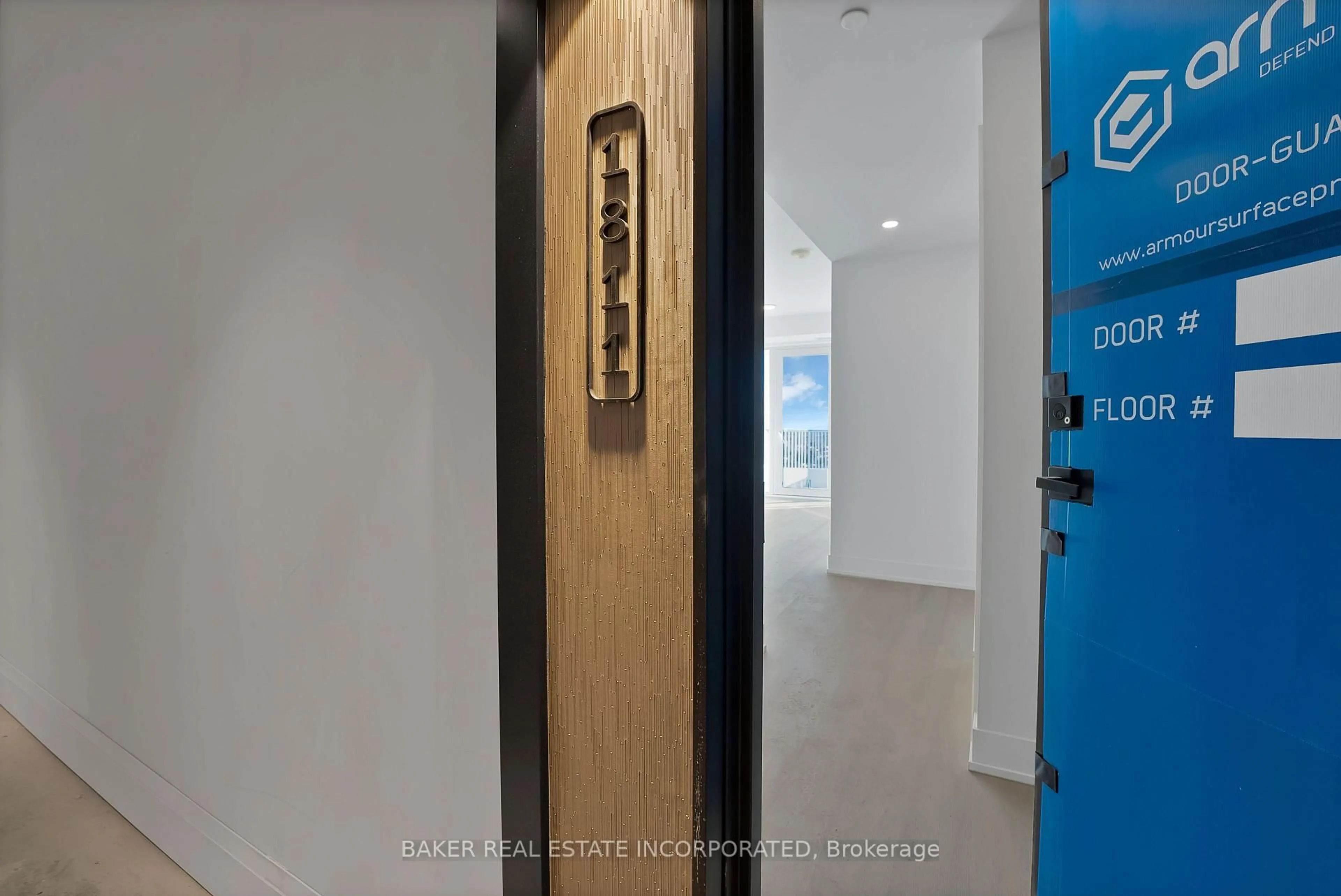 Indoor foyer for 36 Olive Ave #1811, Toronto Ontario M2N 0M4