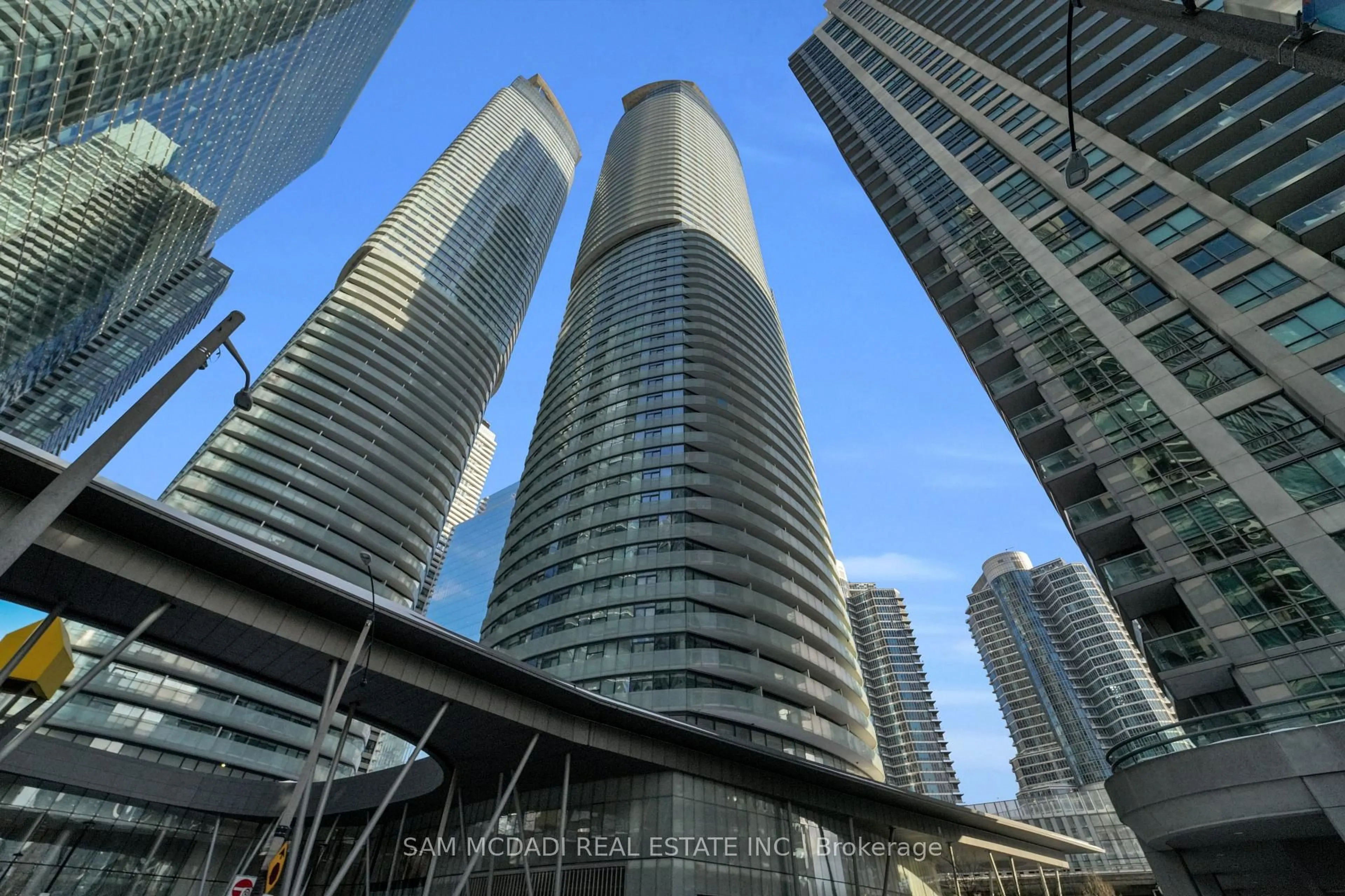 Unknown for 12 York St #2307, Toronto Ontario M5J 0A9