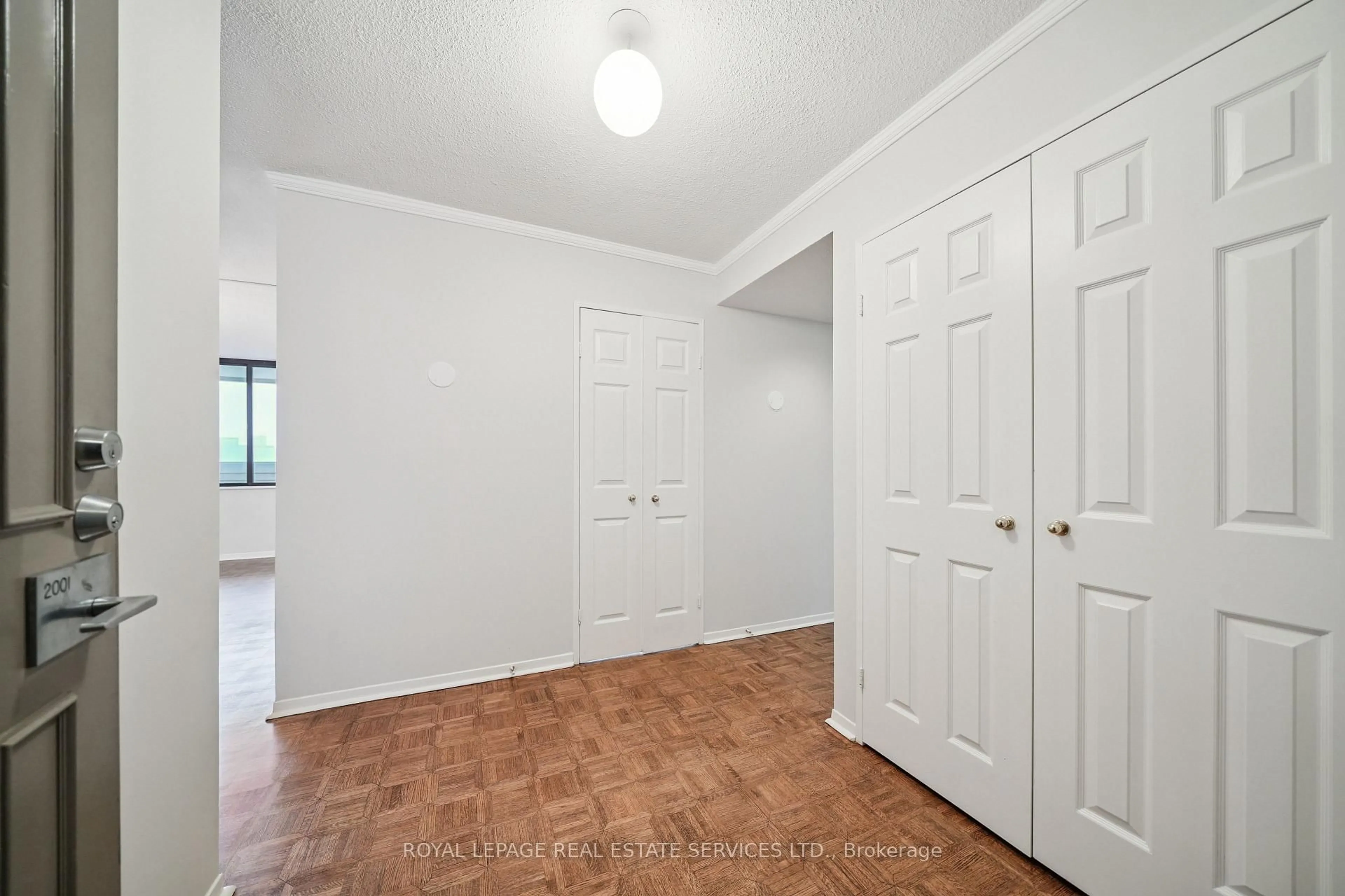 Unknown for 75 Wynford Heights Cres #2001, Toronto Ontario M3C 3H9