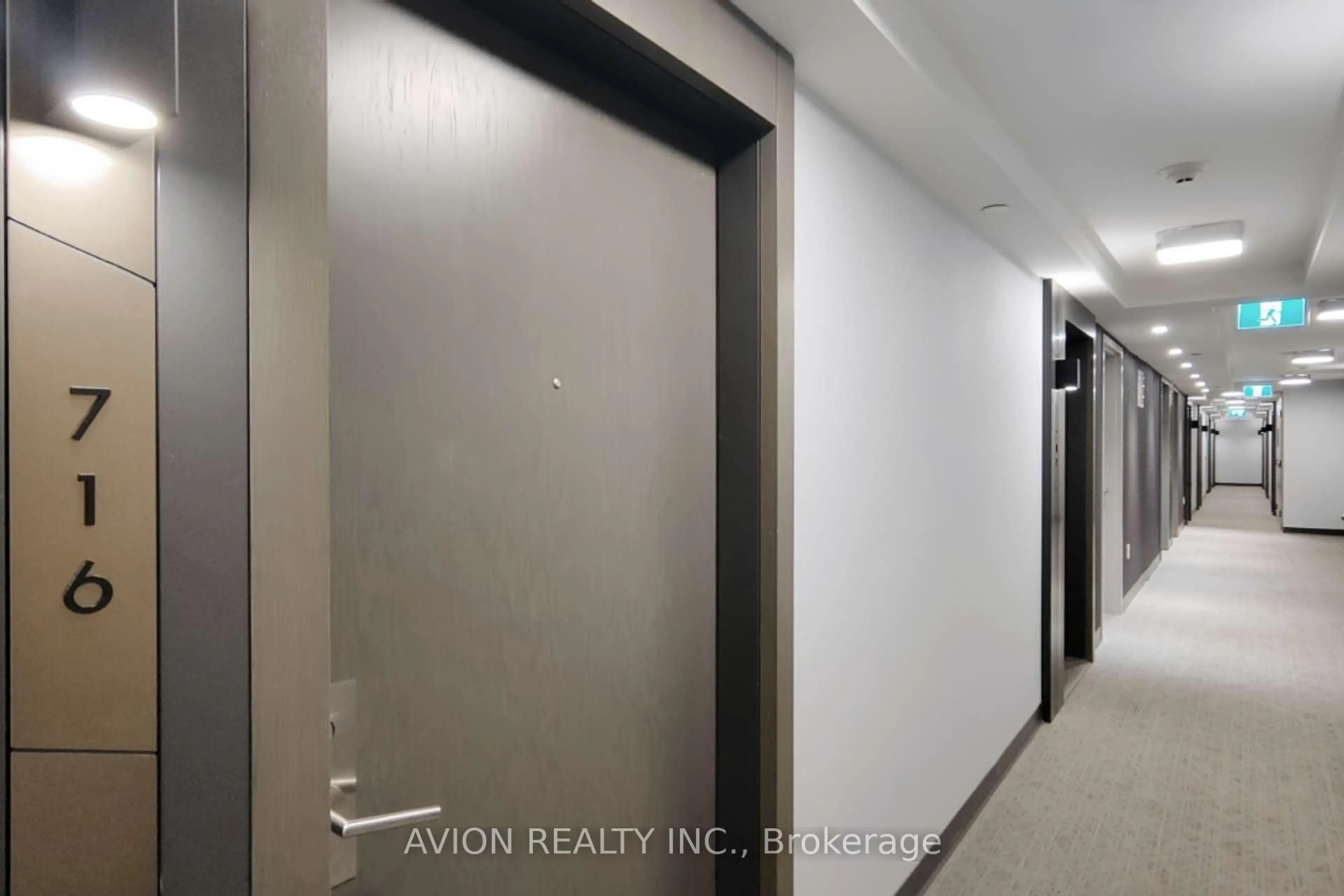 Unknown for 50 Mccaul St #716, Toronto Ontario M5T 1V9