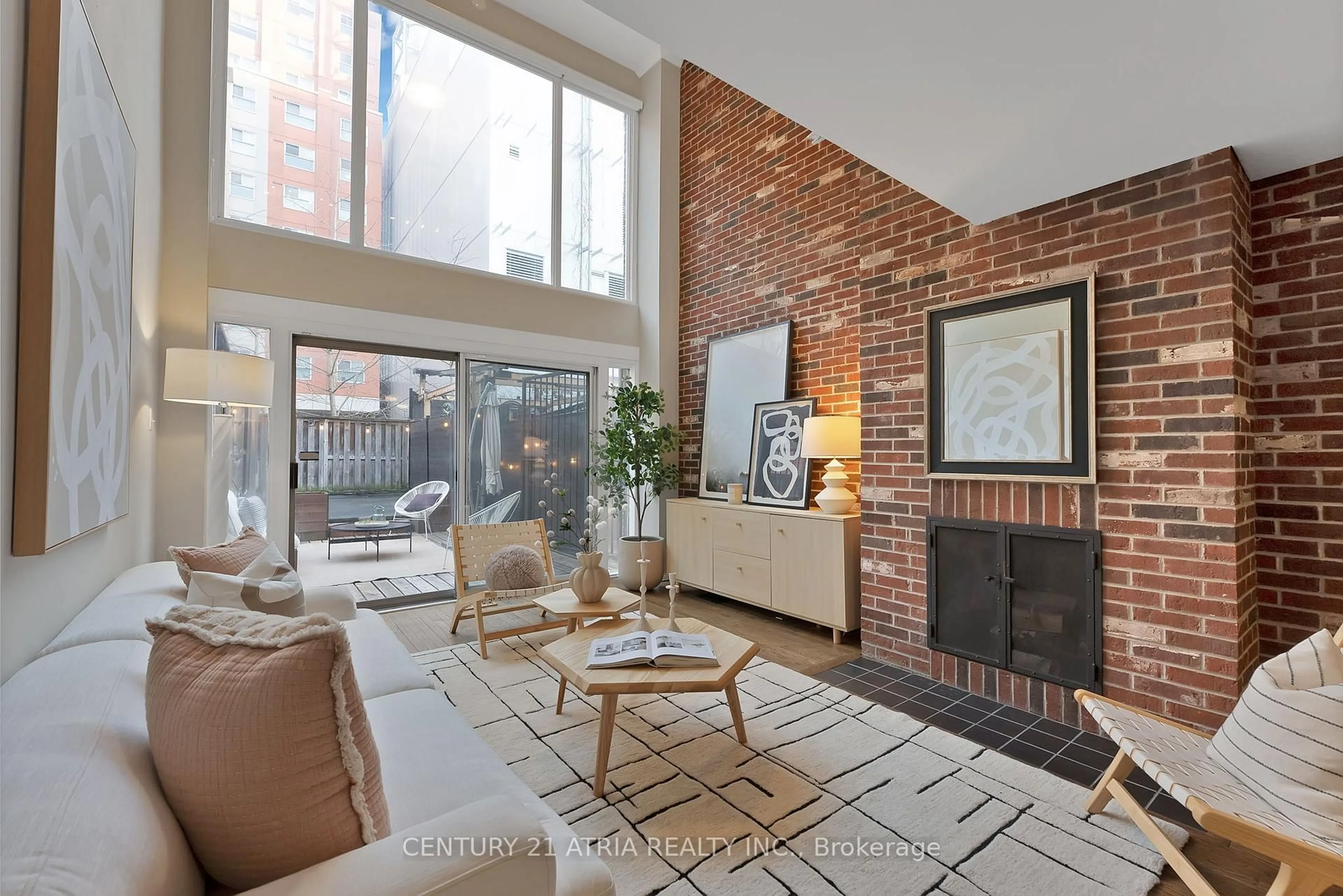 Unknown for 65 Mcgill St, Toronto Ontario M5B 1H3