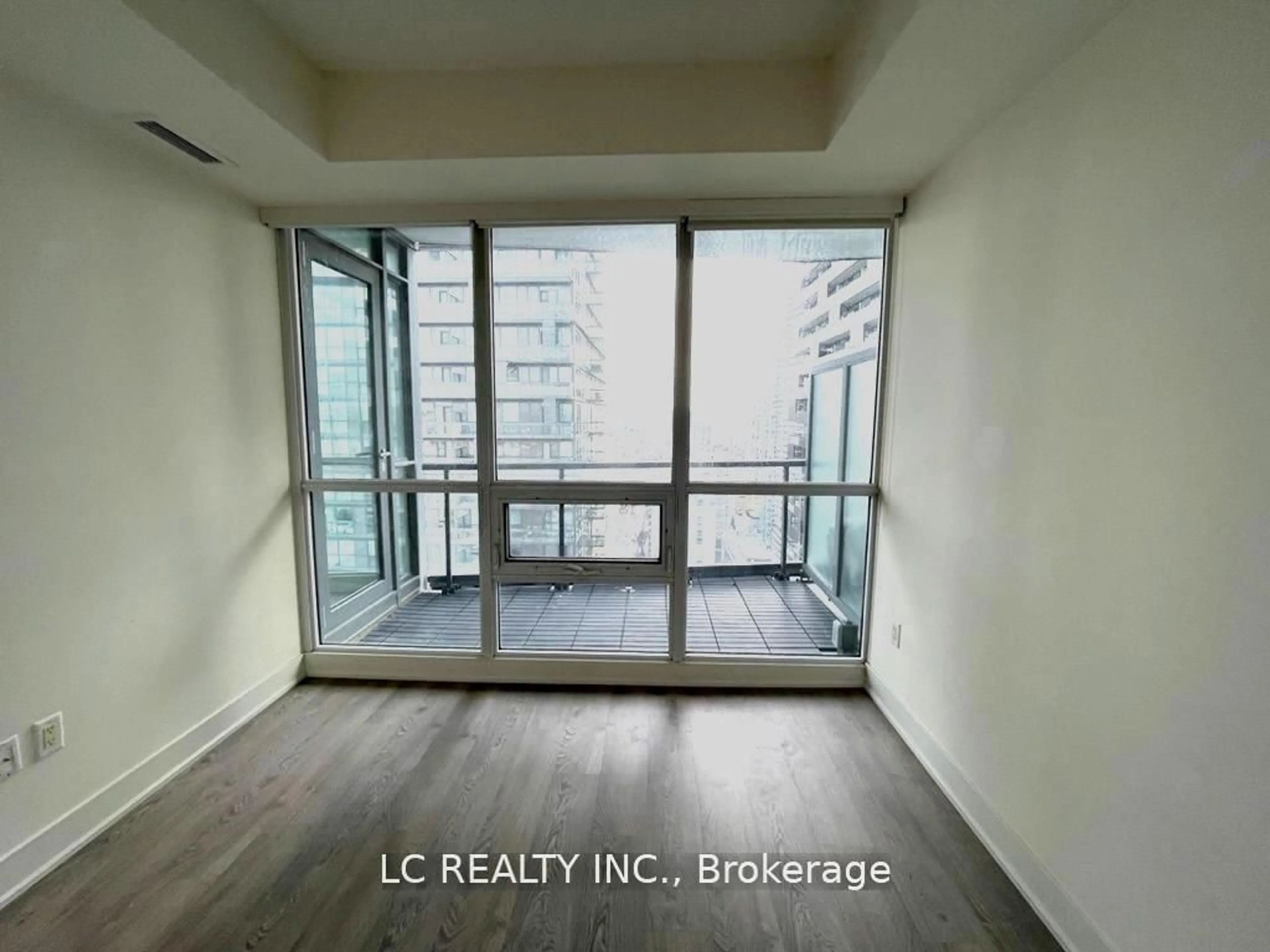 A pic of a room for 30 Roehampton Ave #2410, Toronto Ontario M4P 0B9